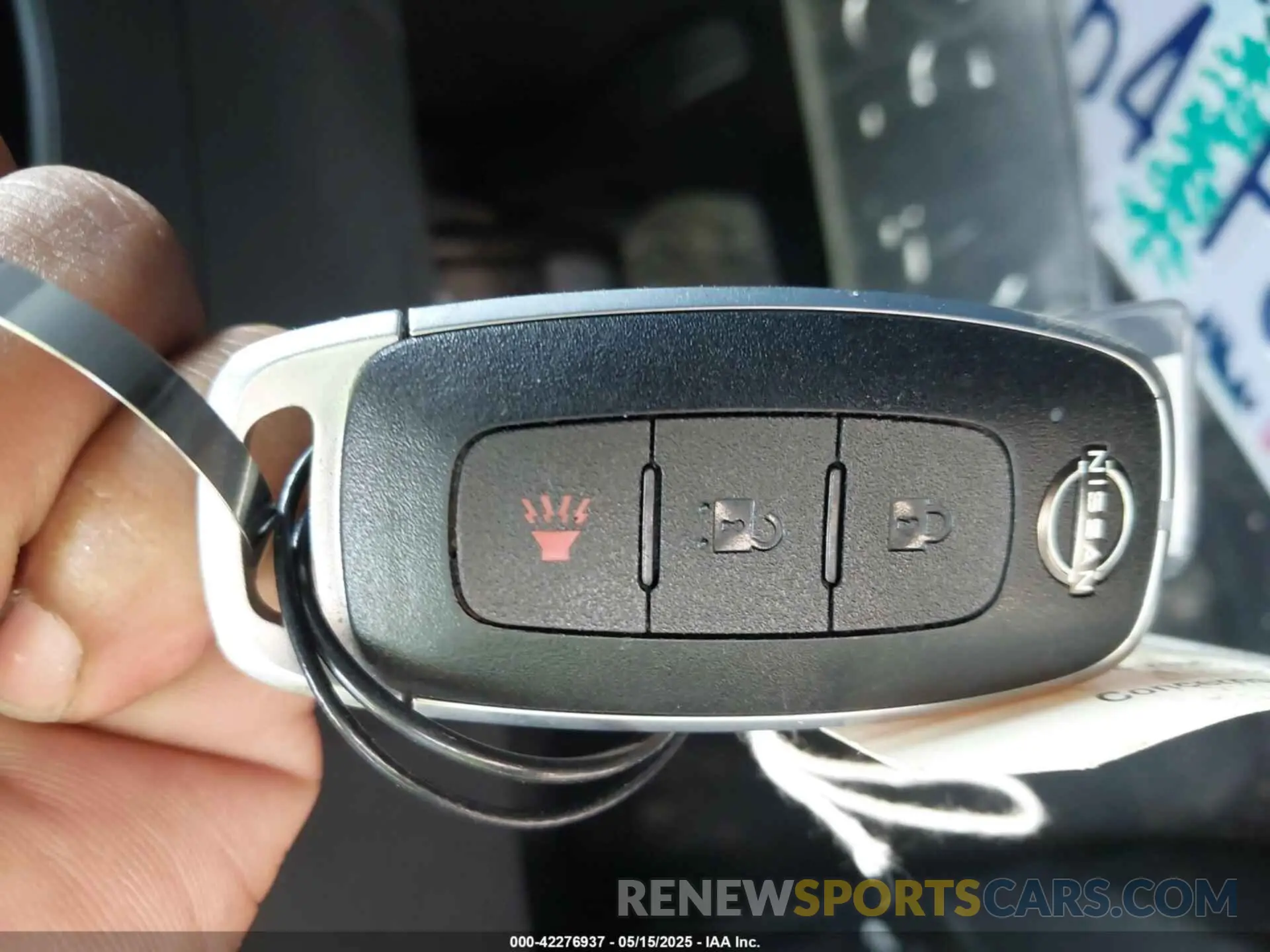11 Photograph of a damaged car 5N1BT3AB4RC696399 NISSAN ROGUE 2024