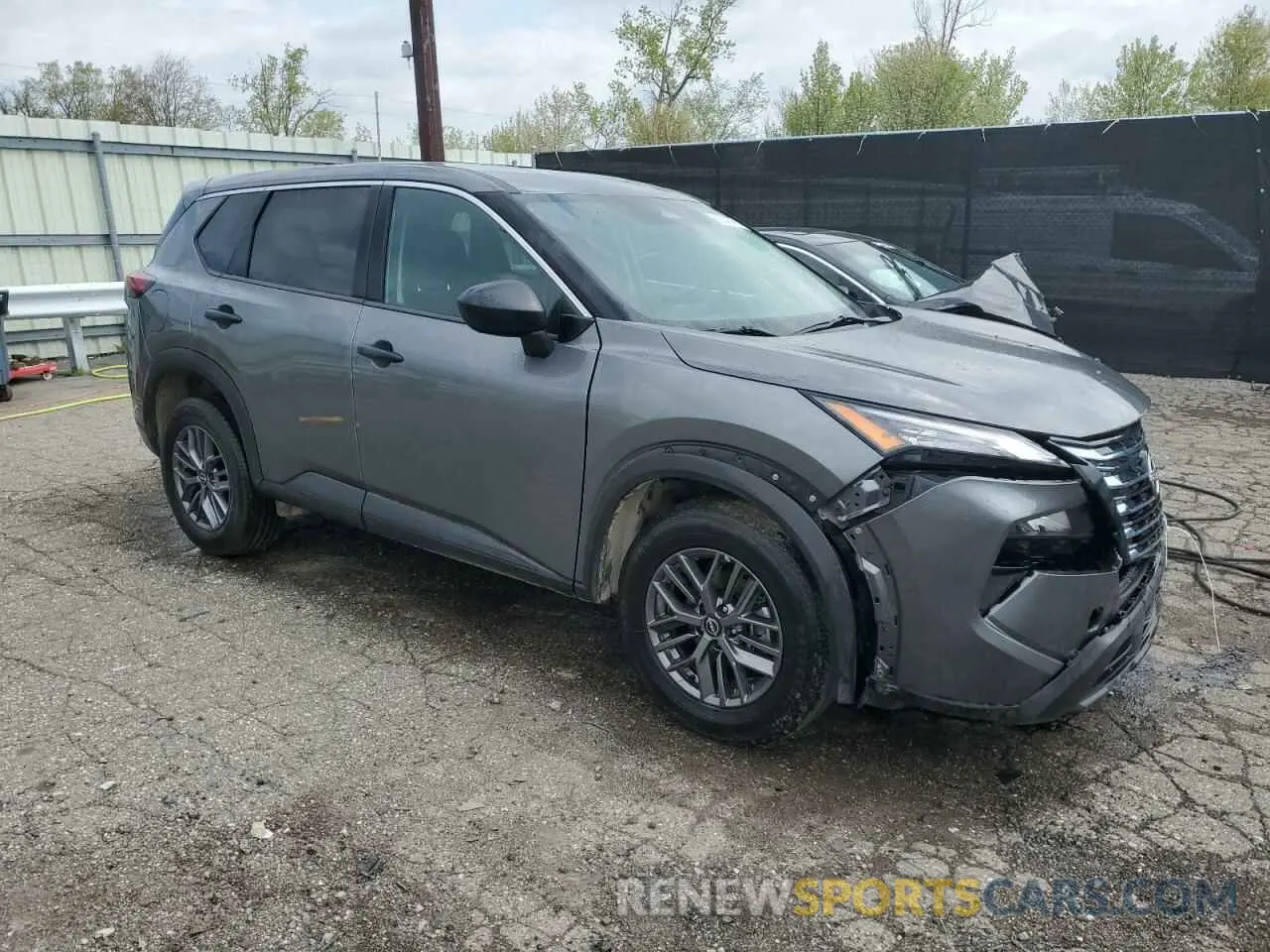 4 Photograph of a damaged car 5N1BT3AB5RC678252 NISSAN ROGUE 2024