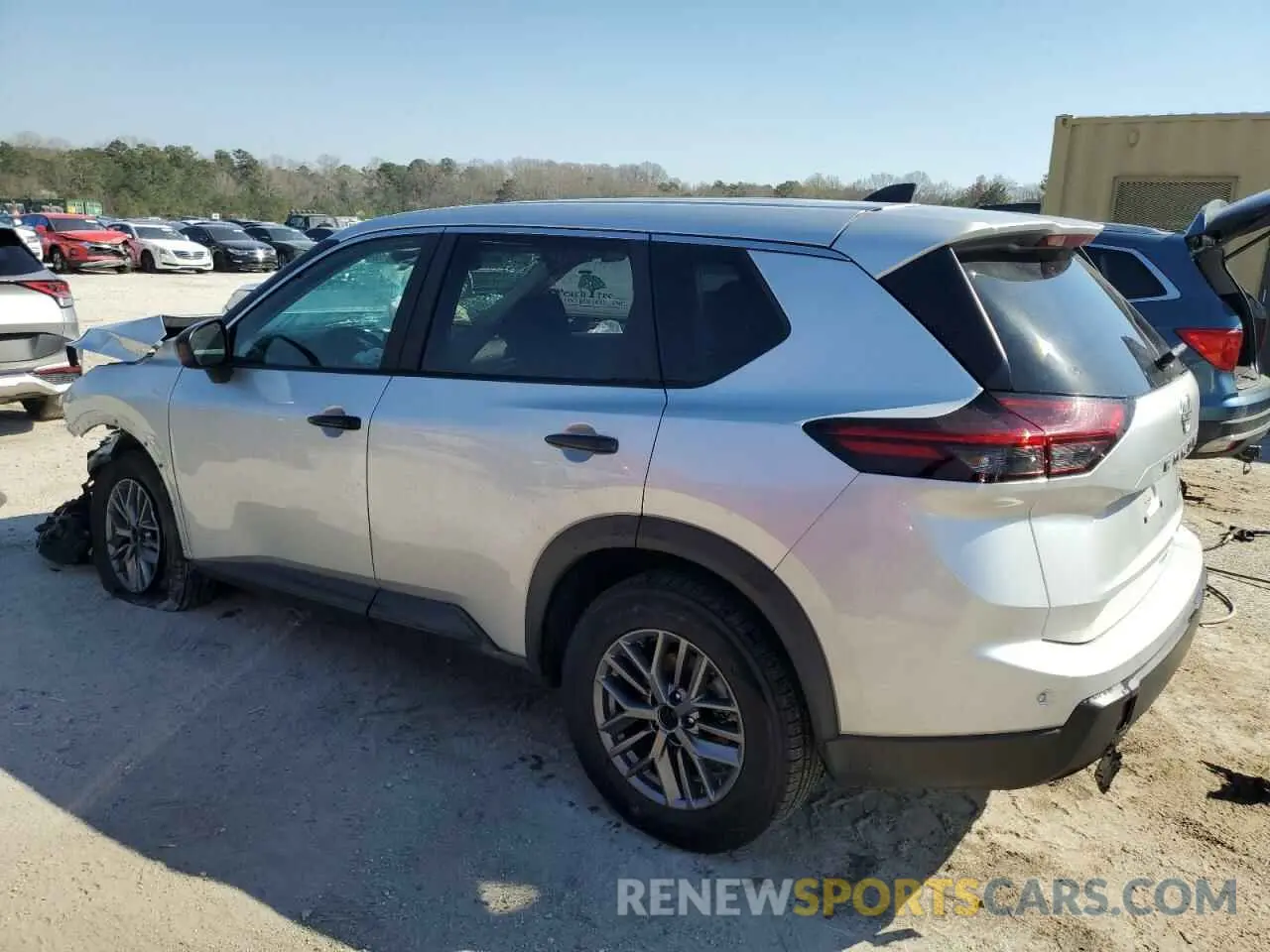 2 Photograph of a damaged car 5N1BT3AB5RC698131 NISSAN ROGUE 2024