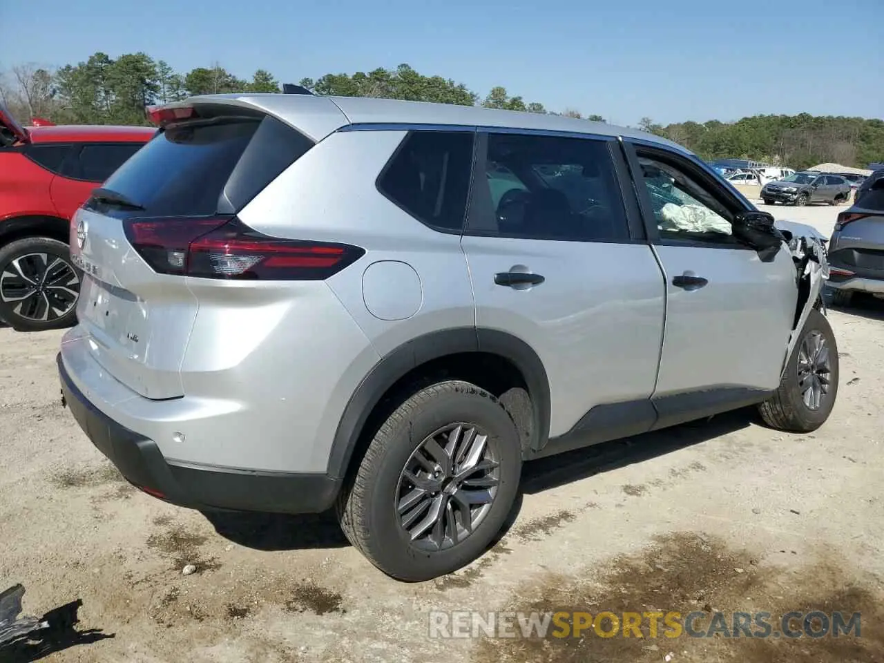 3 Photograph of a damaged car 5N1BT3AB5RC698131 NISSAN ROGUE 2024