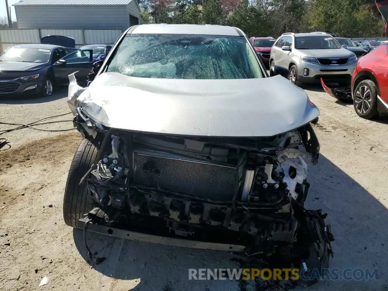 5 Photograph of a damaged car 5N1BT3AB5RC698131 NISSAN ROGUE 2024