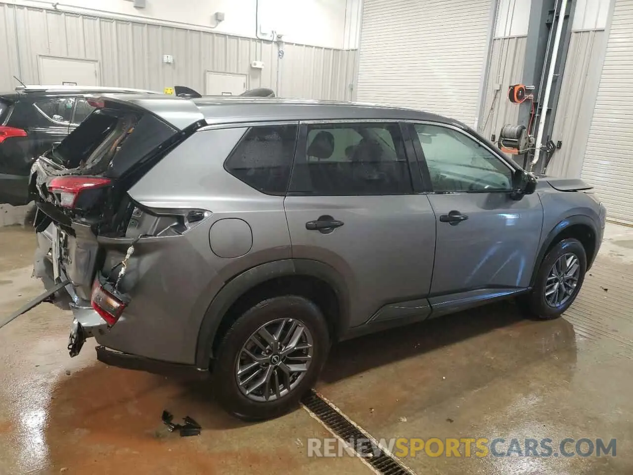 3 Photograph of a damaged car 5N1BT3AB6RC674064 NISSAN ROGUE 2024