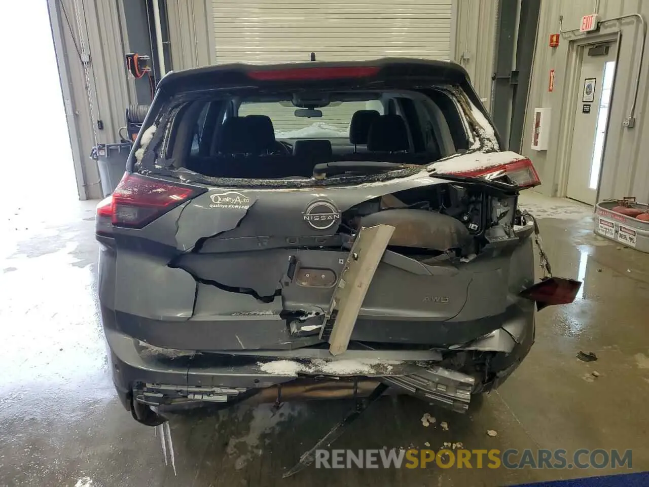 6 Photograph of a damaged car 5N1BT3AB6RC674064 NISSAN ROGUE 2024