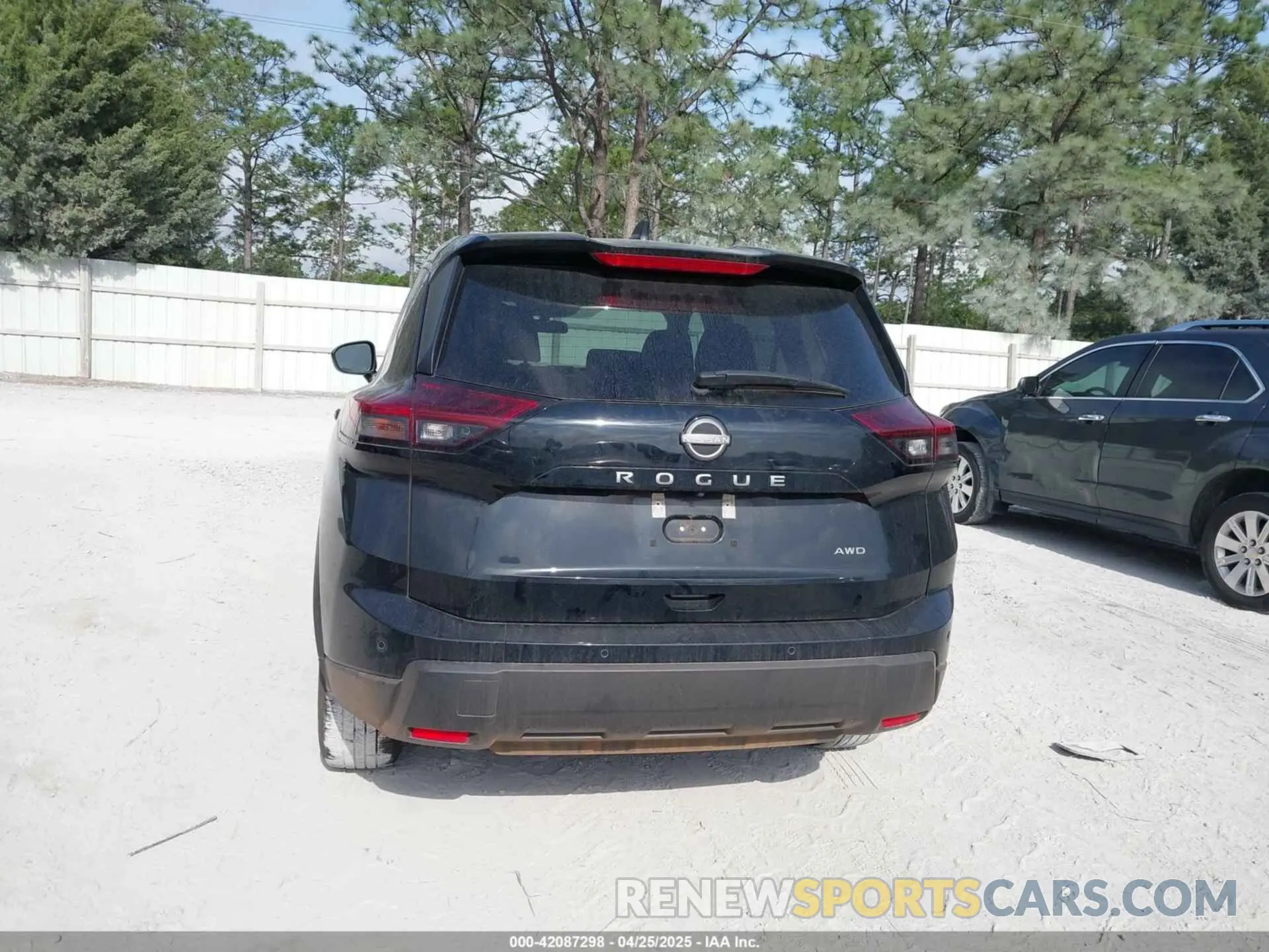16 Photograph of a damaged car 5N1BT3AB6RC750690 NISSAN ROGUE 2024