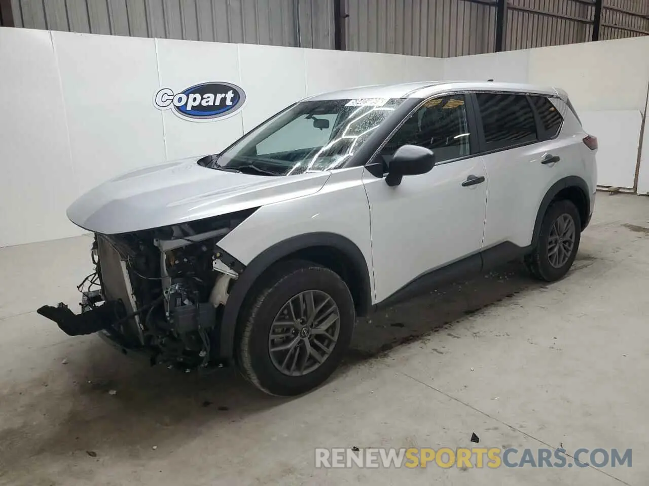 1 Photograph of a damaged car 5N1BT3AB7RC672131 NISSAN ROGUE 2024