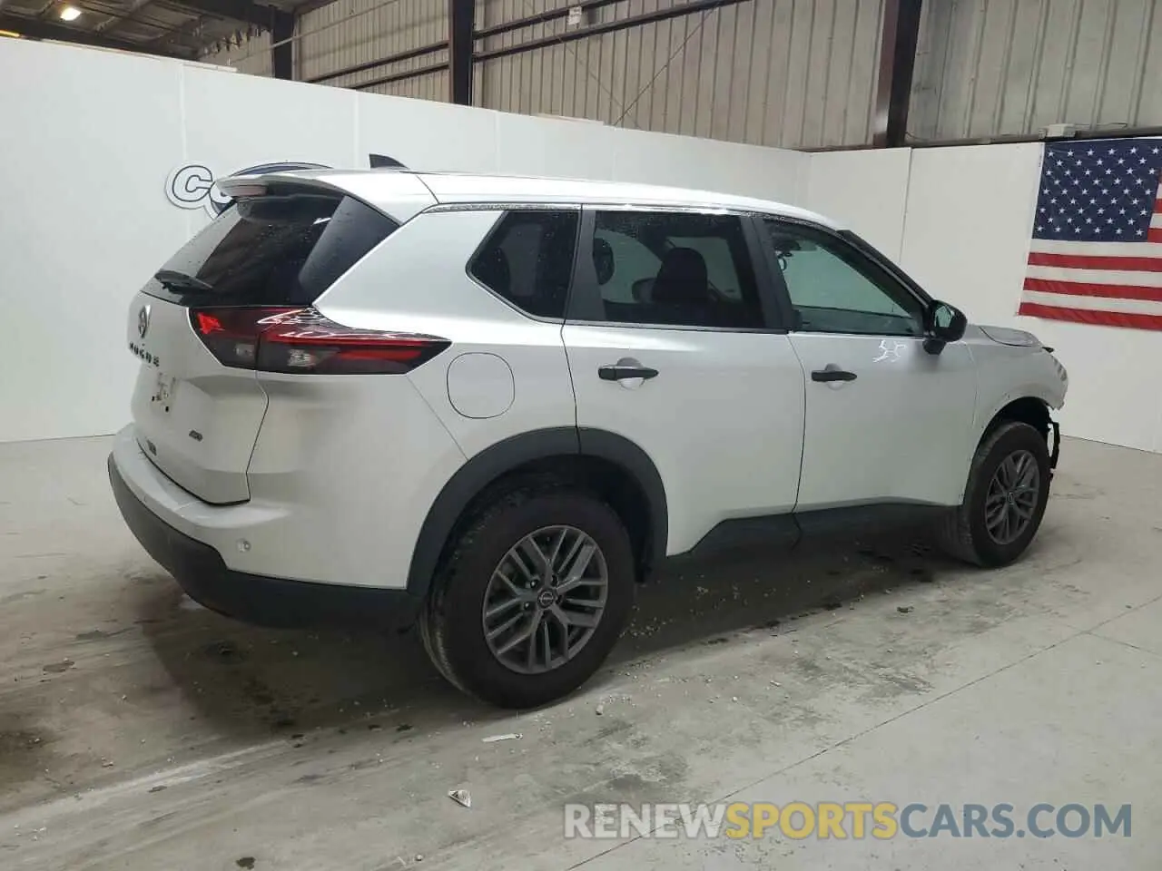 3 Photograph of a damaged car 5N1BT3AB7RC672131 NISSAN ROGUE 2024