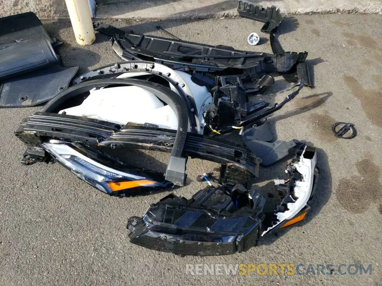 13 Photograph of a damaged car 5N1BT3AB7RC696610 NISSAN ROGUE 2024