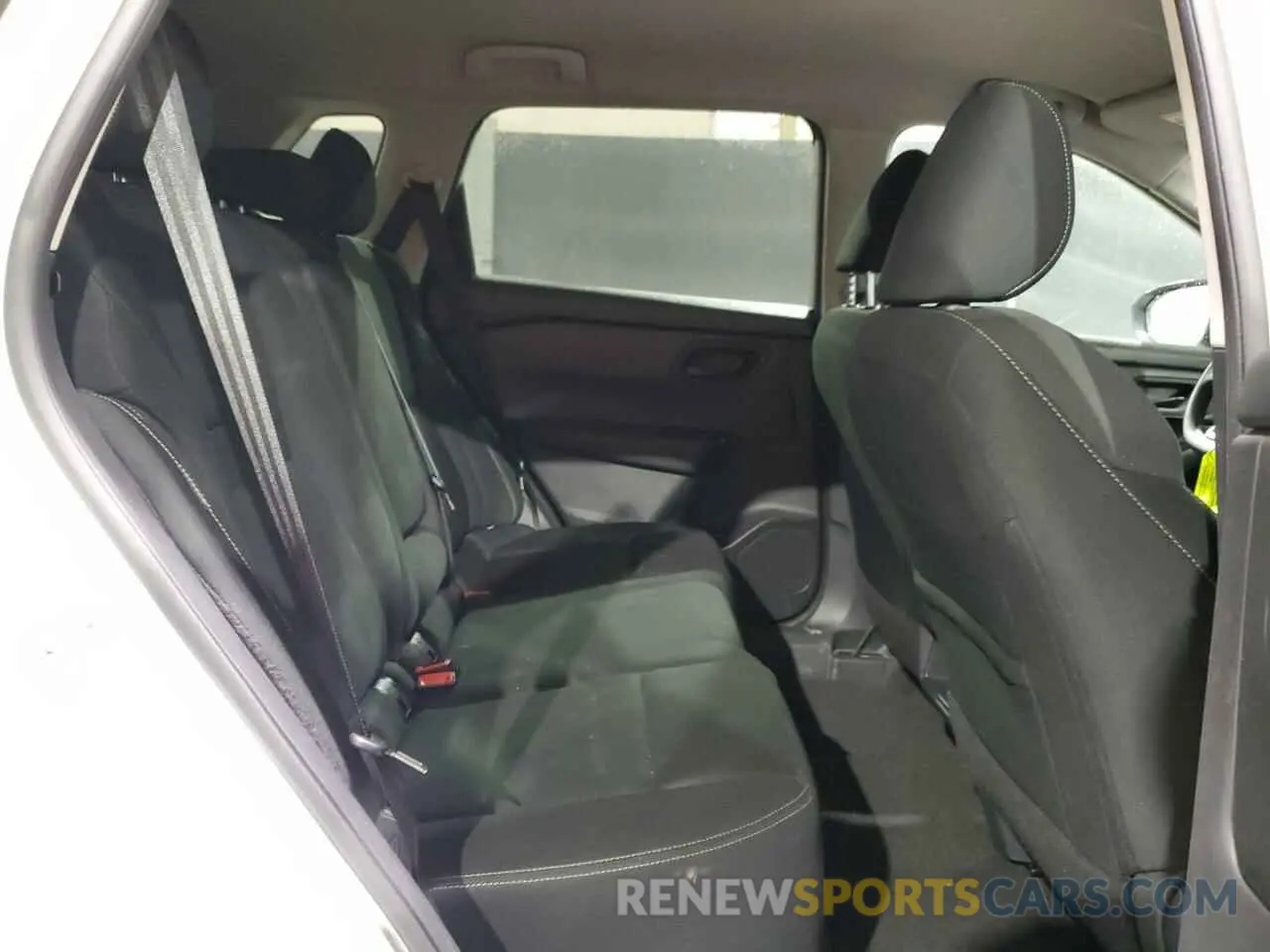 11 Photograph of a damaged car 5N1BT3AB7RC697689 NISSAN ROGUE 2024
