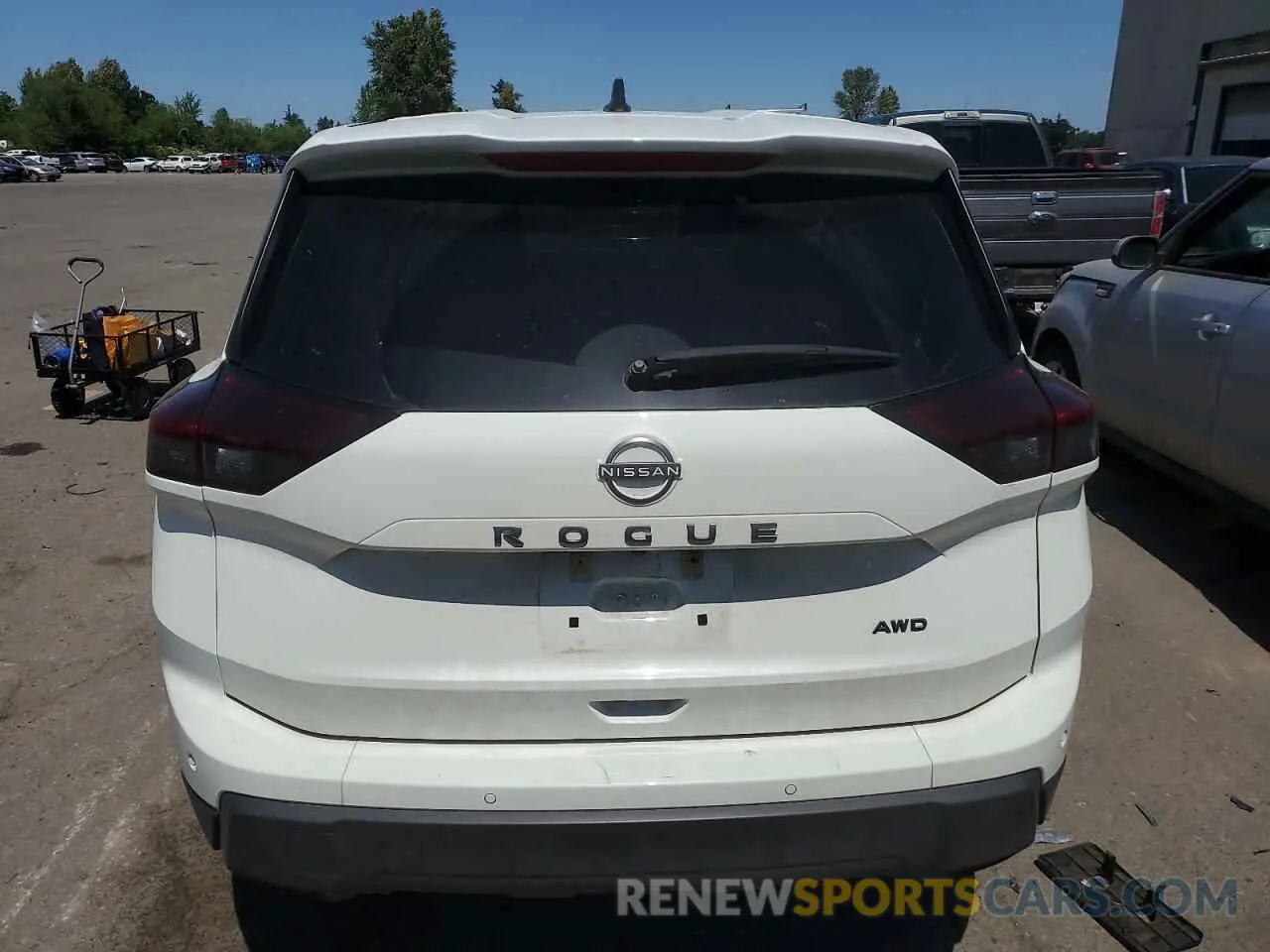 6 Photograph of a damaged car 5N1BT3AB8RC672414 NISSAN ROGUE 2024