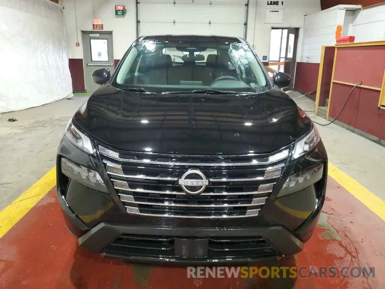 5 Photograph of a damaged car 5N1BT3AB8RC687883 NISSAN ROGUE 2024