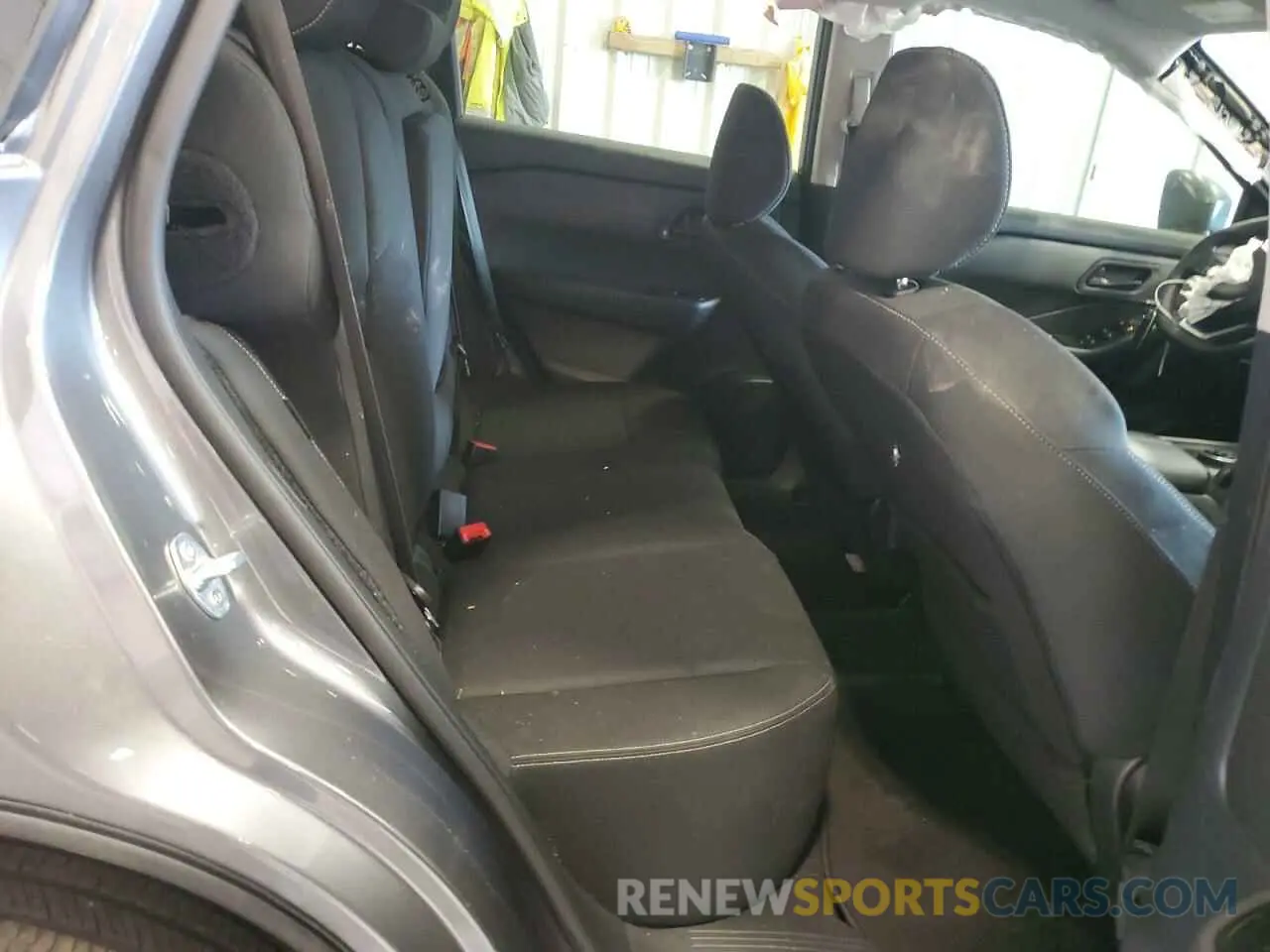 11 Photograph of a damaged car 5N1BT3AB9RC675595 NISSAN ROGUE 2024