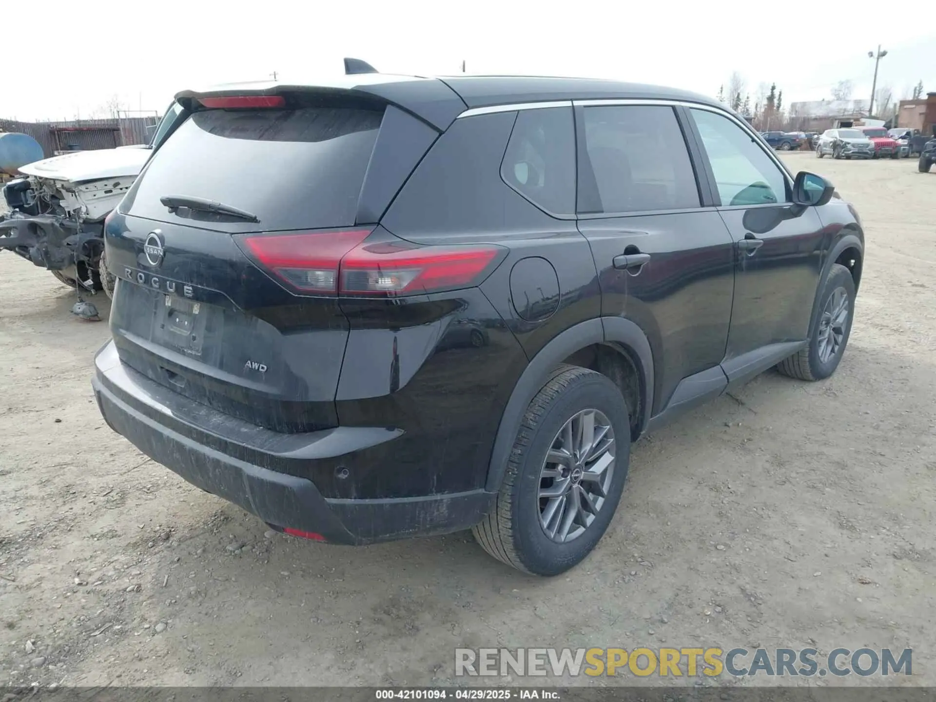 4 Photograph of a damaged car 5N1BT3AB9RC705971 NISSAN ROGUE 2024