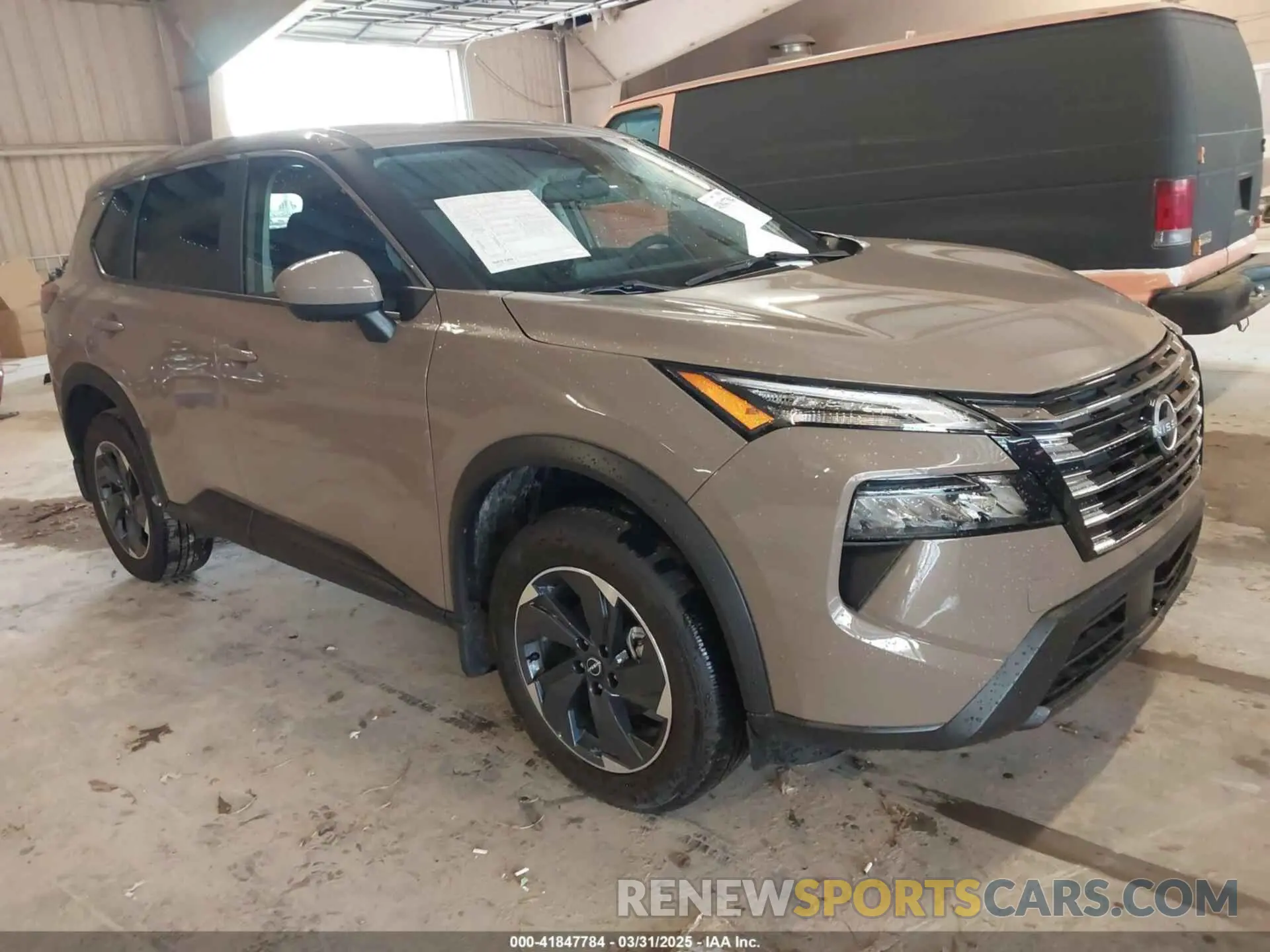 1 Photograph of a damaged car 5N1BT3BA0RC756233 NISSAN ROGUE 2024