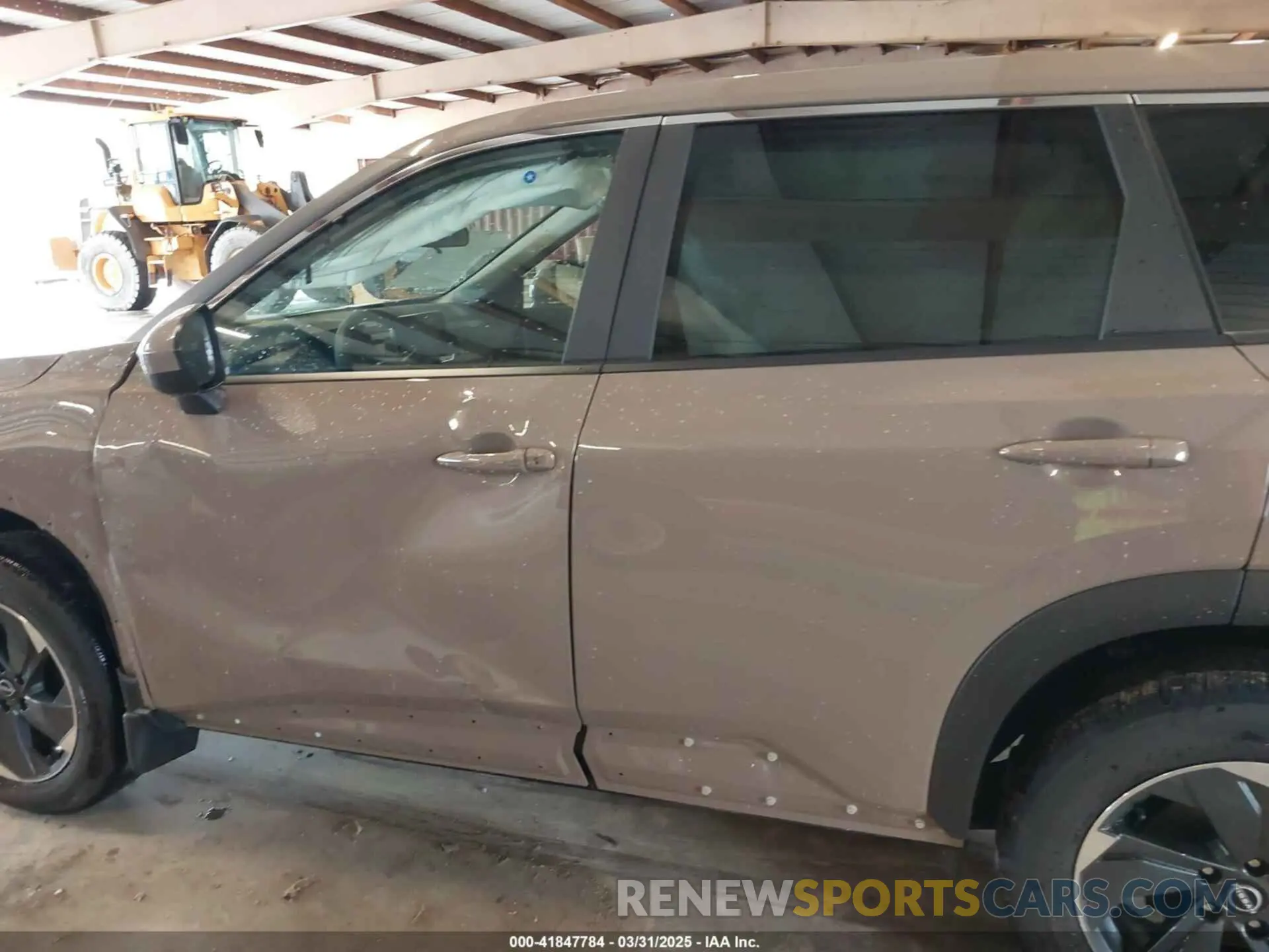 14 Photograph of a damaged car 5N1BT3BA0RC756233 NISSAN ROGUE 2024