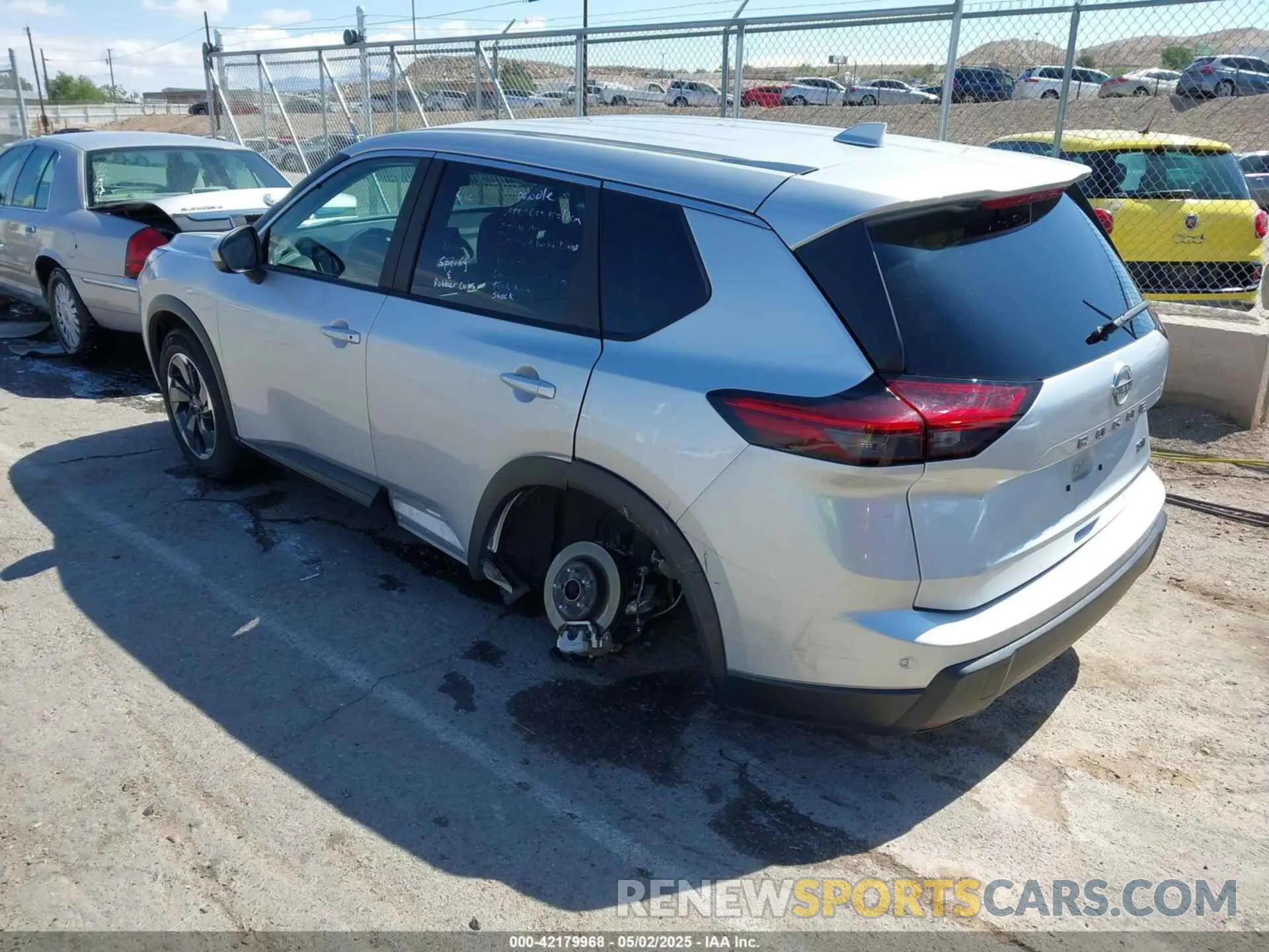 3 Photograph of a damaged car 5N1BT3BA1RC696625 NISSAN ROGUE 2024