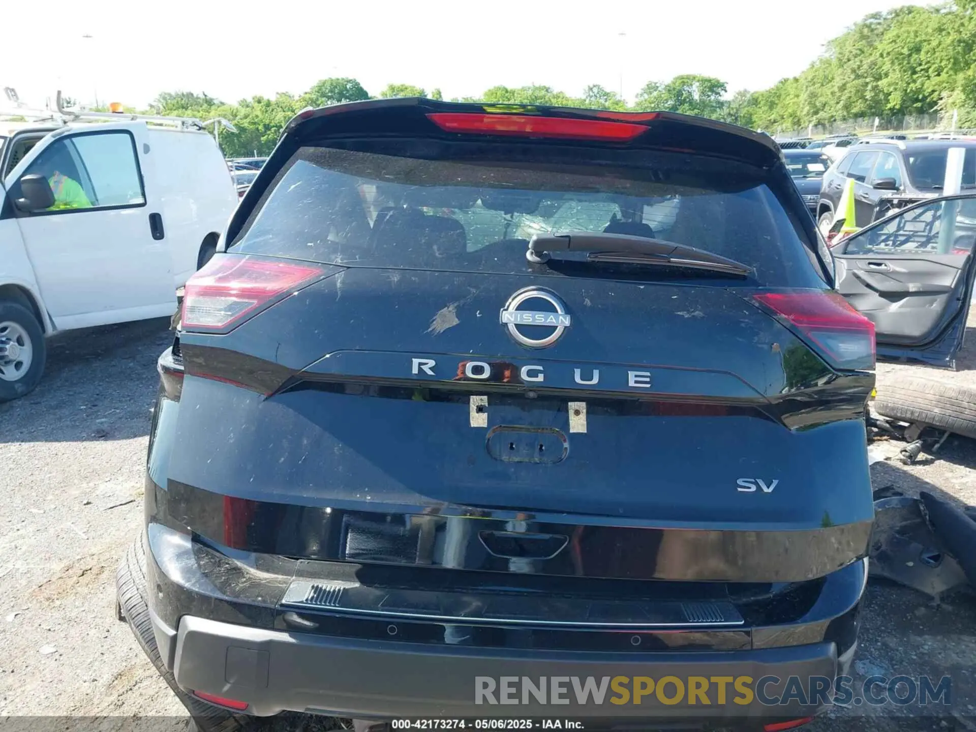 16 Photograph of a damaged car 5N1BT3BA2RC741622 NISSAN ROGUE 2024
