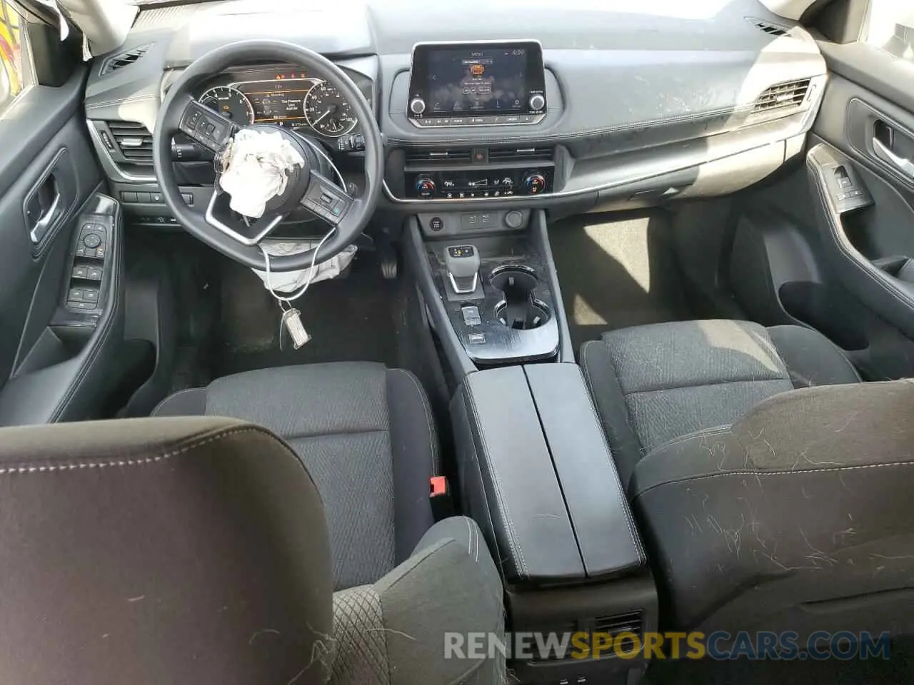 8 Photograph of a damaged car 5N1BT3BA3RC686453 NISSAN ROGUE 2024