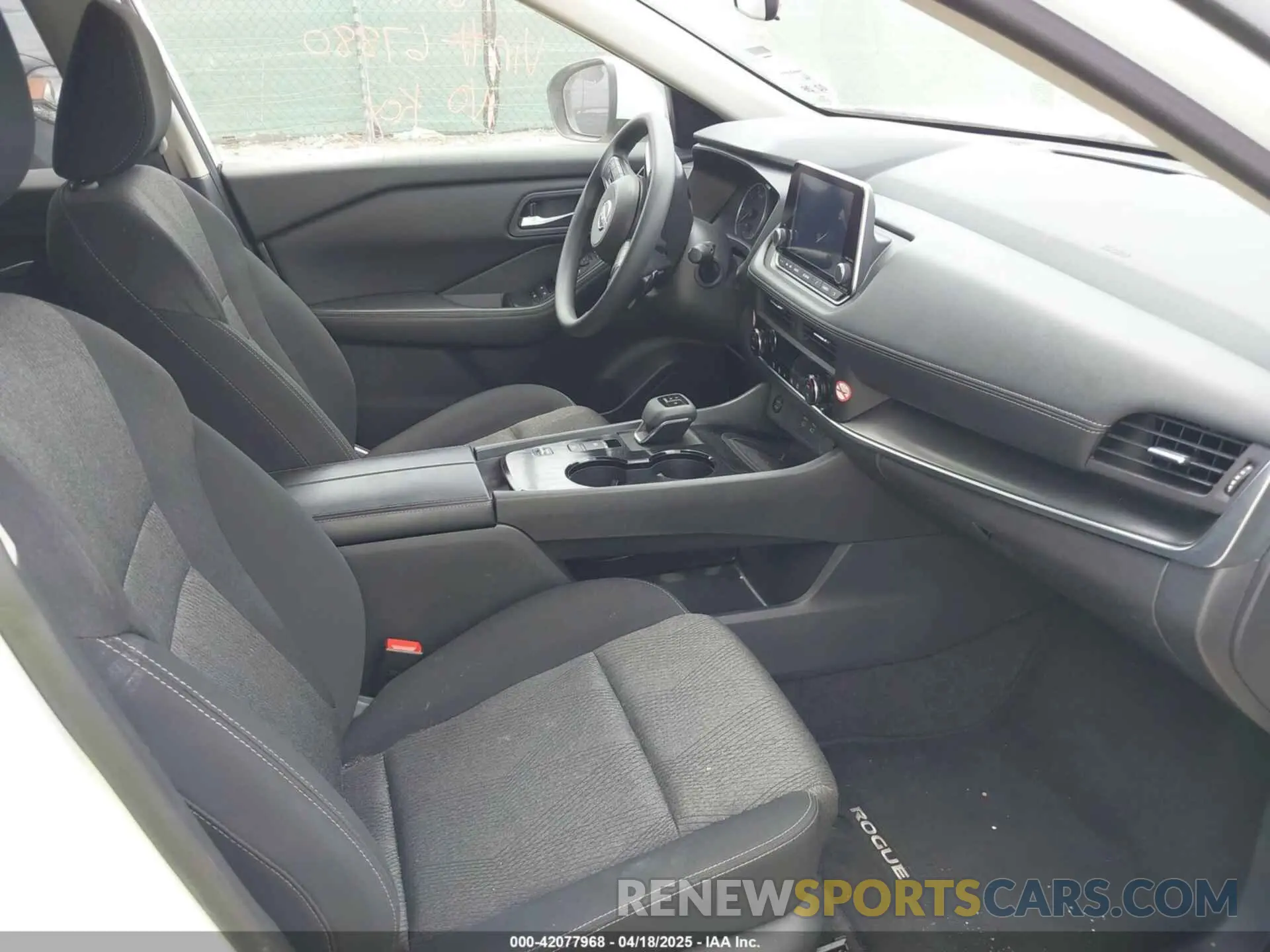 5 Photograph of a damaged car 5N1BT3BA4RC678880 NISSAN ROGUE 2024