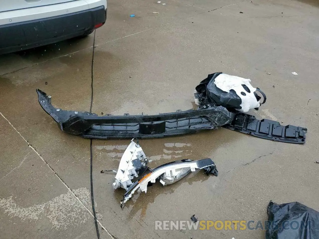 13 Photograph of a damaged car 5N1BT3BA4RC752931 NISSAN ROGUE 2024