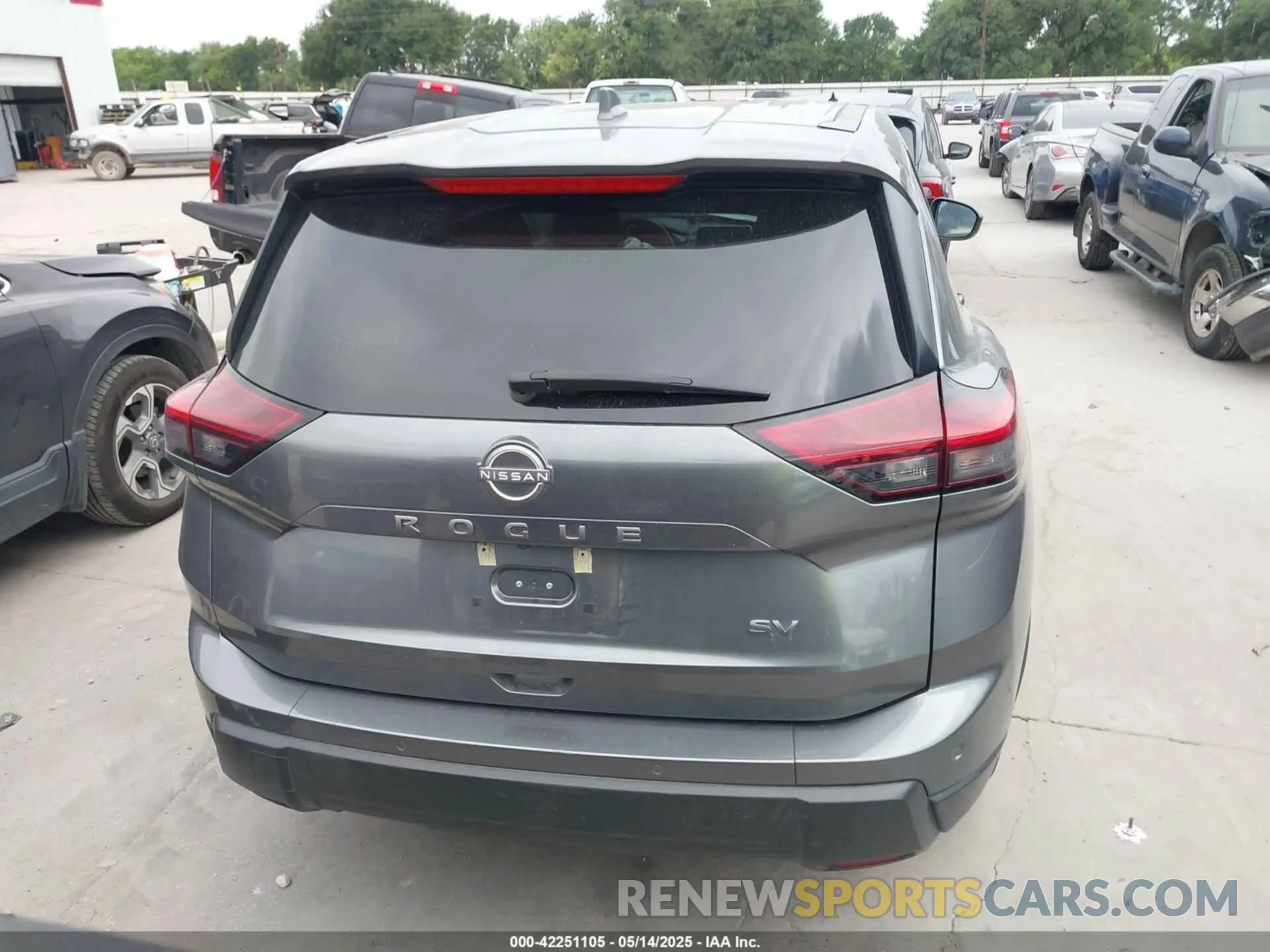 16 Photograph of a damaged car 5N1BT3BA5RC675079 NISSAN ROGUE 2024