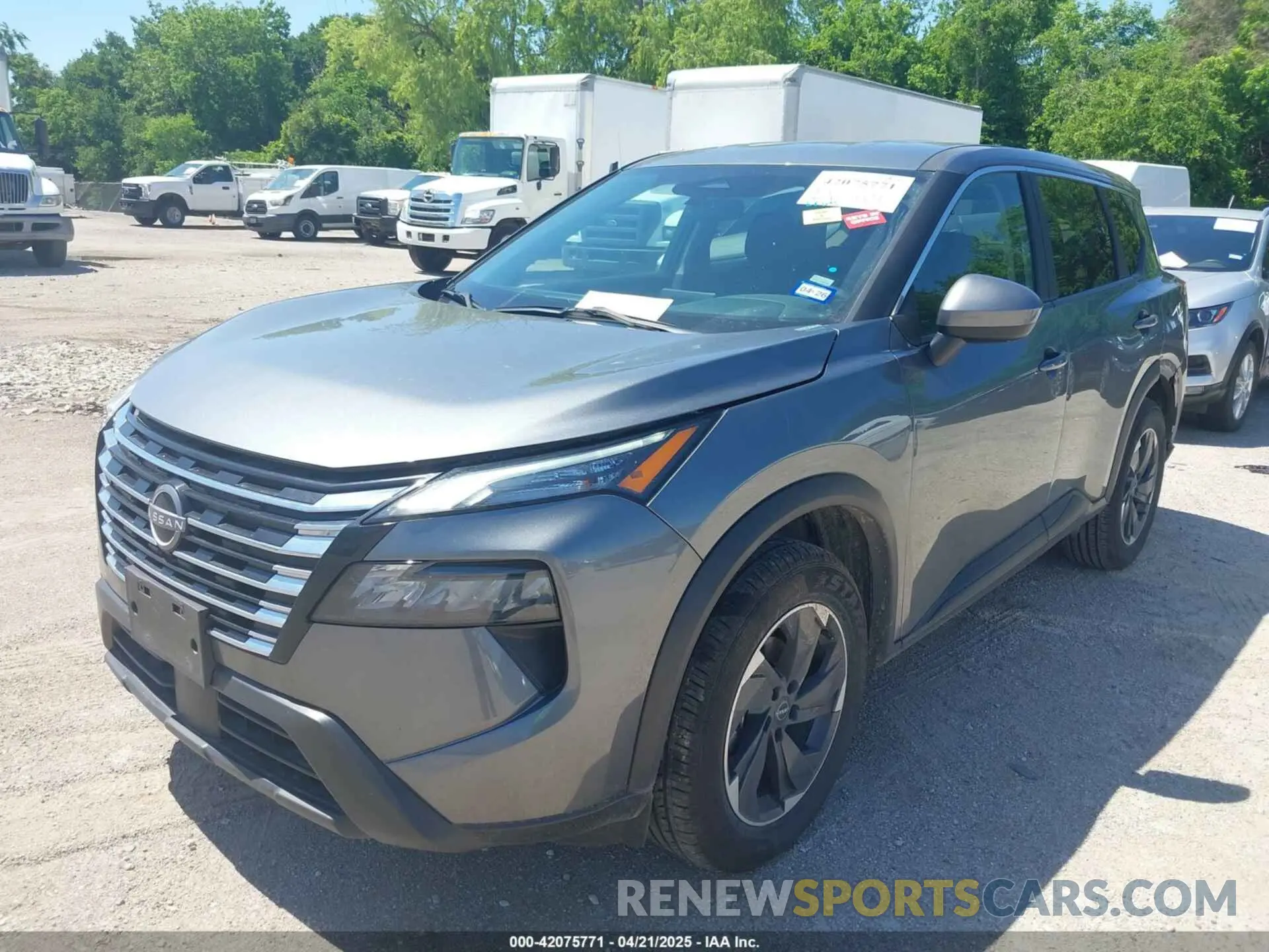 2 Photograph of a damaged car 5N1BT3BA5RC716116 NISSAN ROGUE 2024