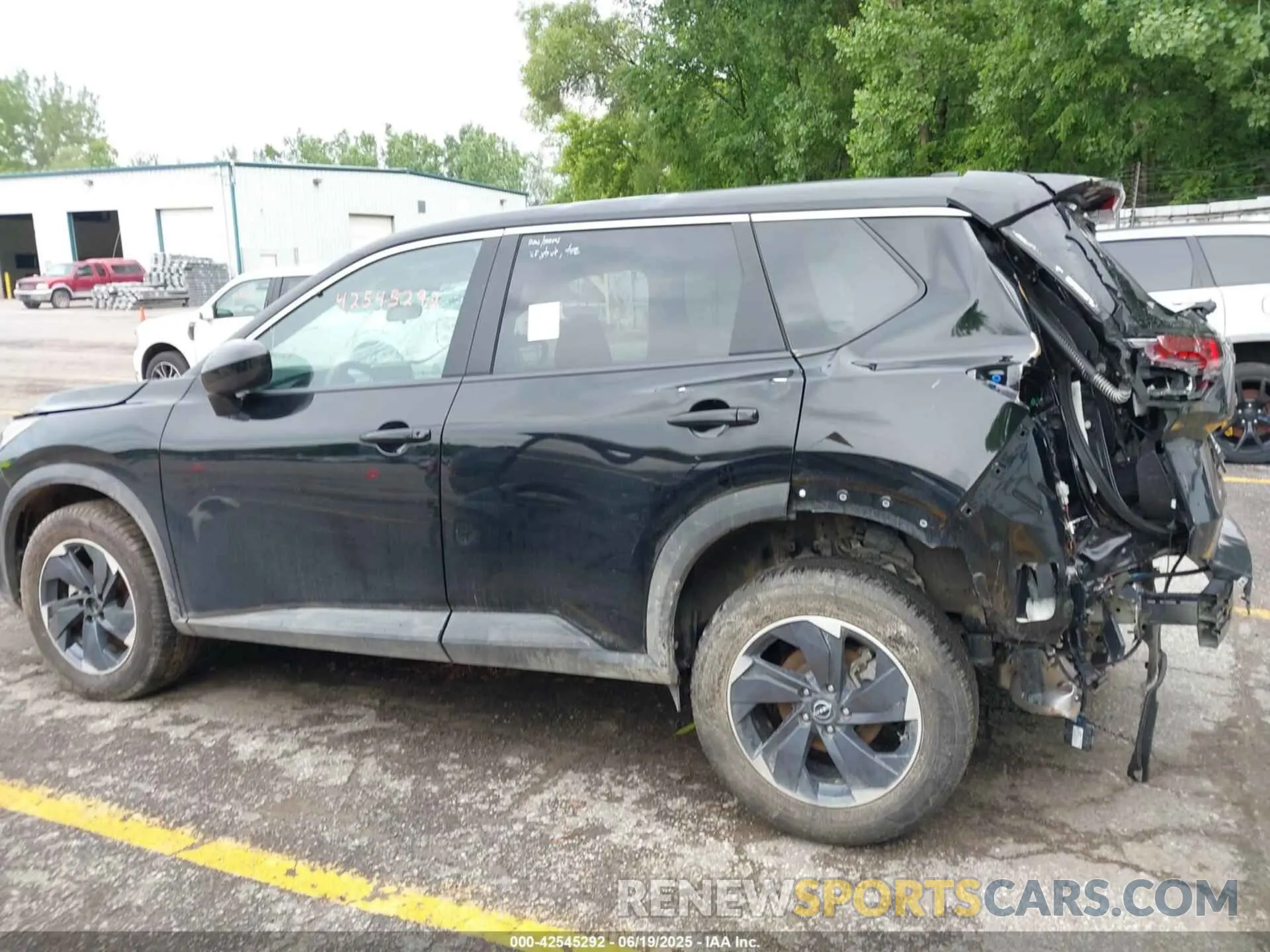 14 Photograph of a damaged car 5N1BT3BA6RC689265 NISSAN ROGUE 2024