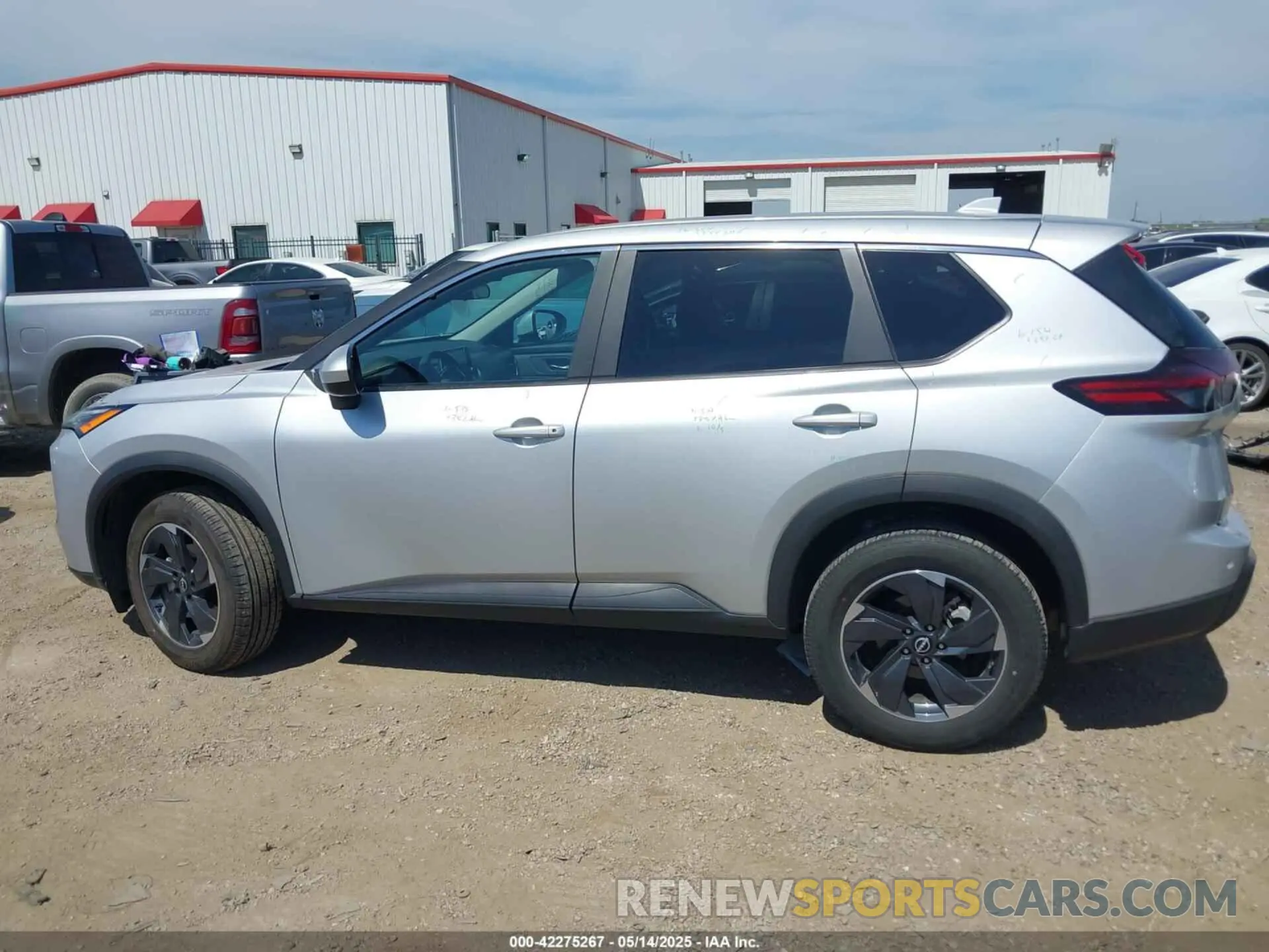 14 Photograph of a damaged car 5N1BT3BA7RC681000 NISSAN ROGUE 2024
