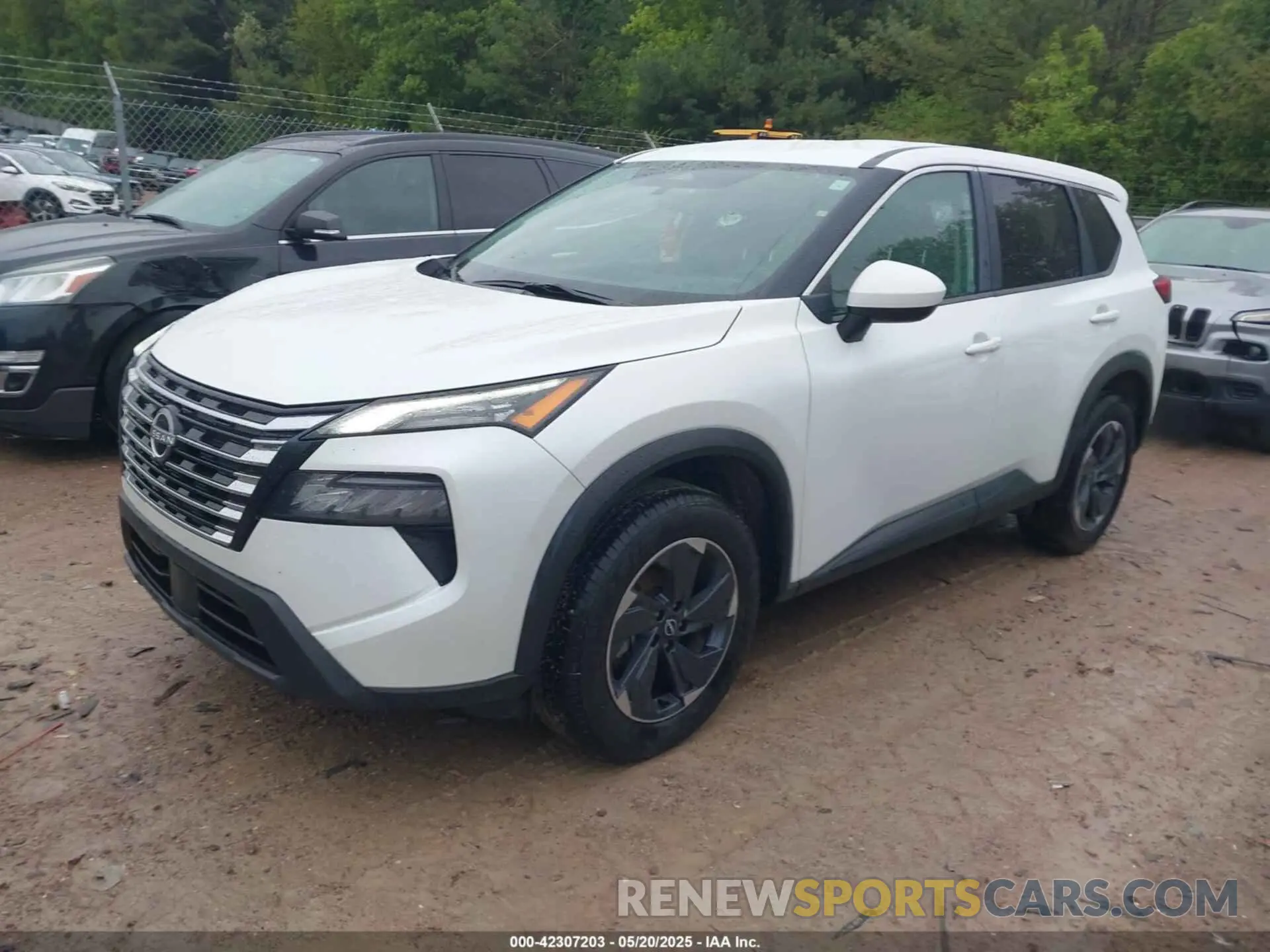 2 Photograph of a damaged car 5N1BT3BA7RC682616 NISSAN ROGUE 2024