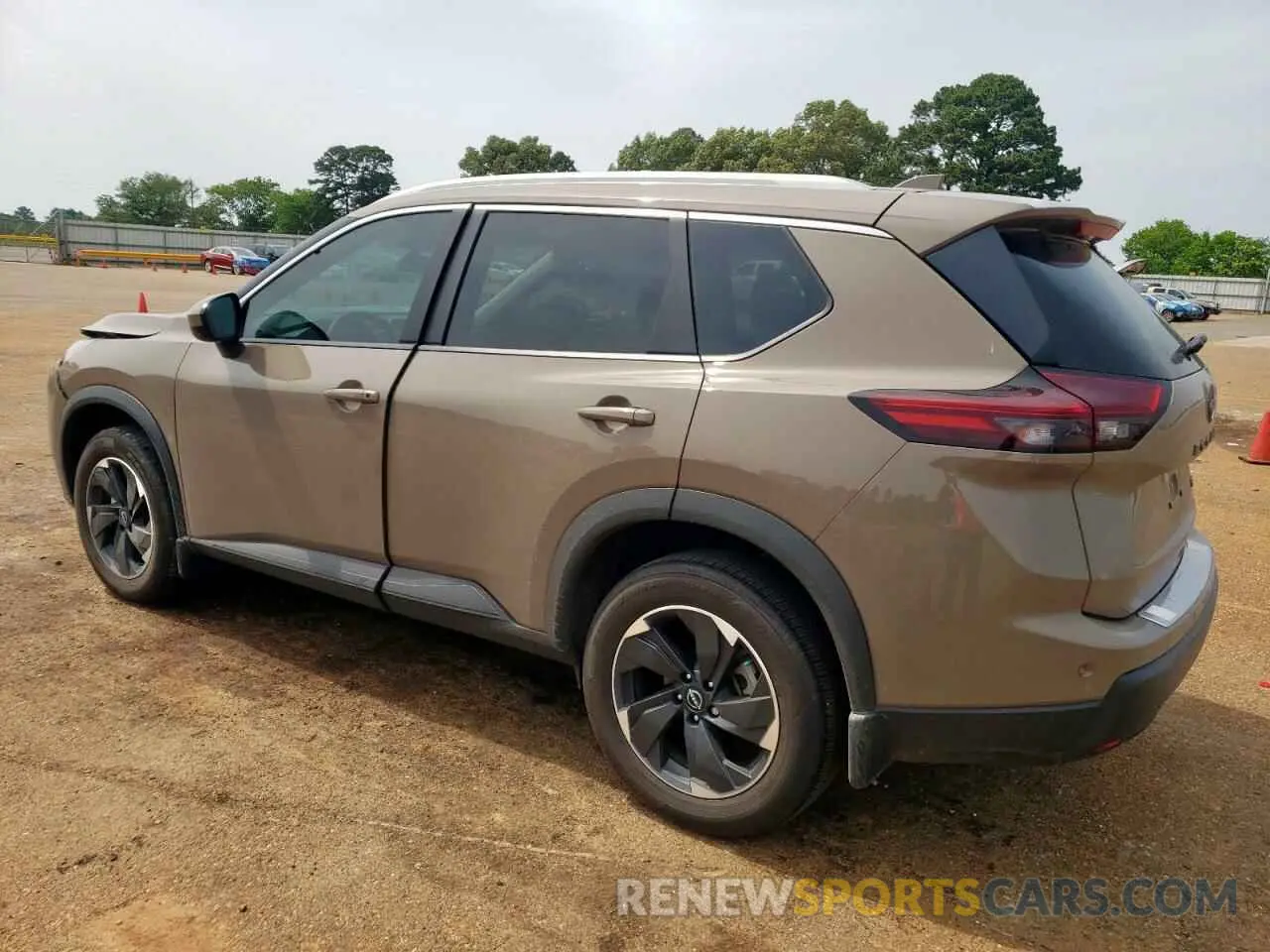 2 Photograph of a damaged car 5N1BT3BA7RC723990 NISSAN ROGUE 2024
