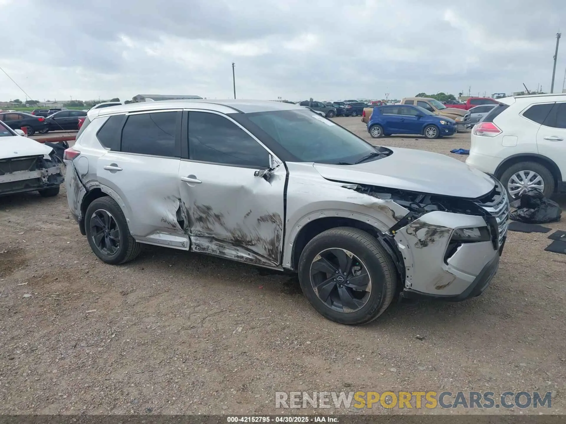 1 Photograph of a damaged car 5N1BT3BA7RC758366 NISSAN ROGUE 2024