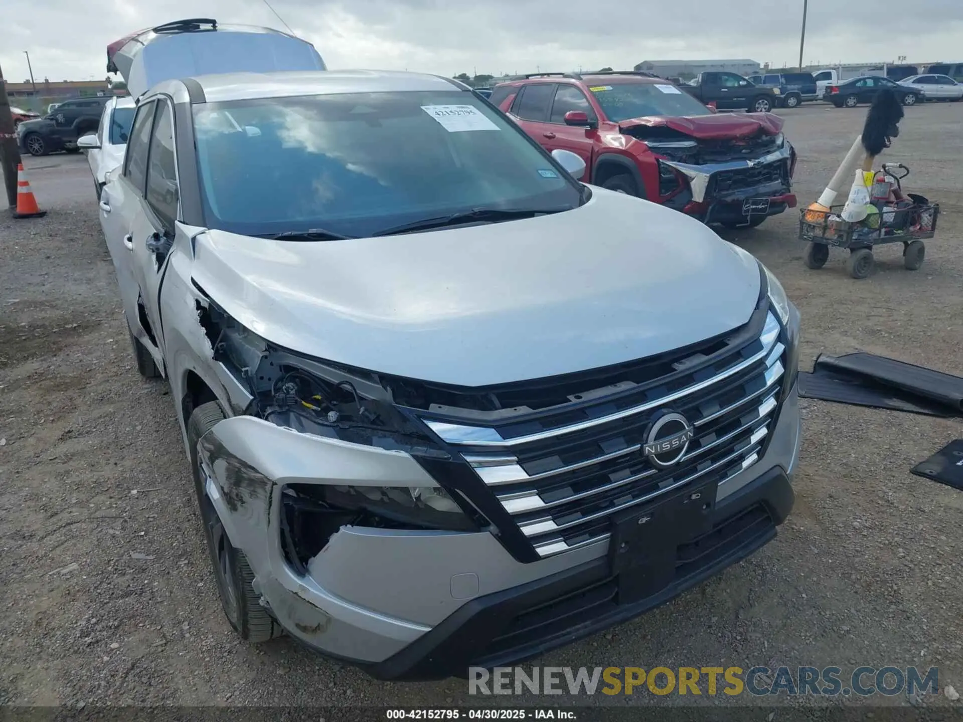6 Photograph of a damaged car 5N1BT3BA7RC758366 NISSAN ROGUE 2024