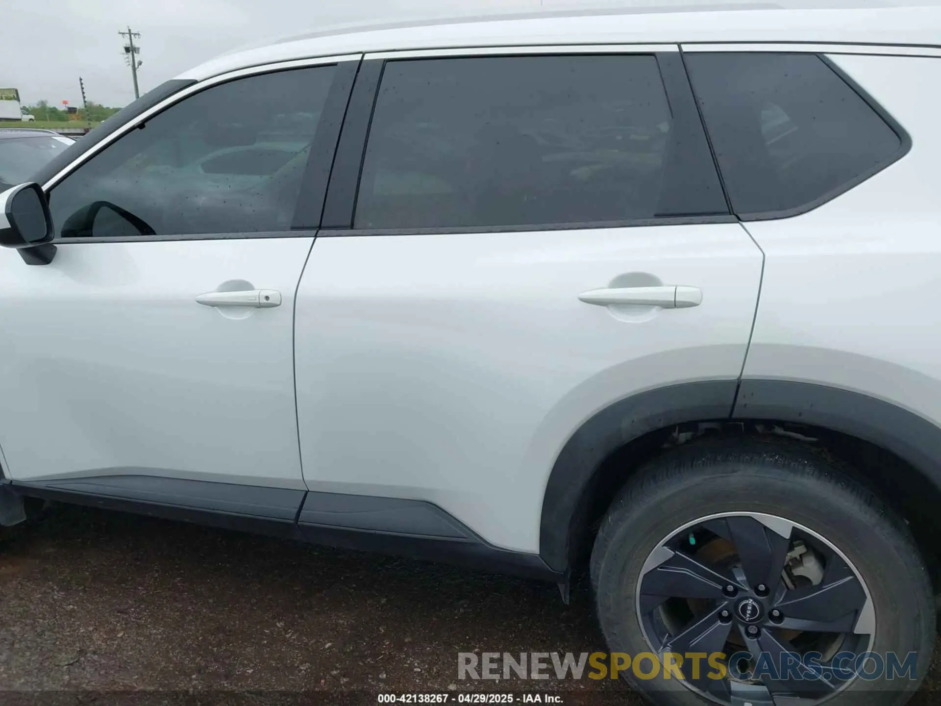 14 Photograph of a damaged car 5N1BT3BA8RC744847 NISSAN ROGUE 2024