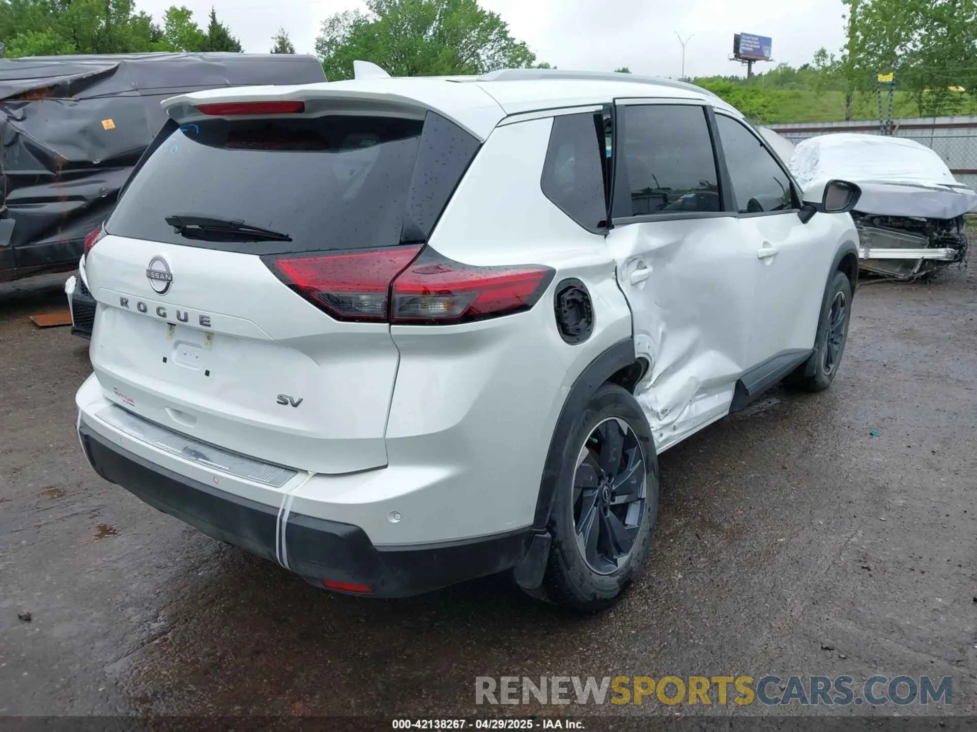 4 Photograph of a damaged car 5N1BT3BA8RC744847 NISSAN ROGUE 2024