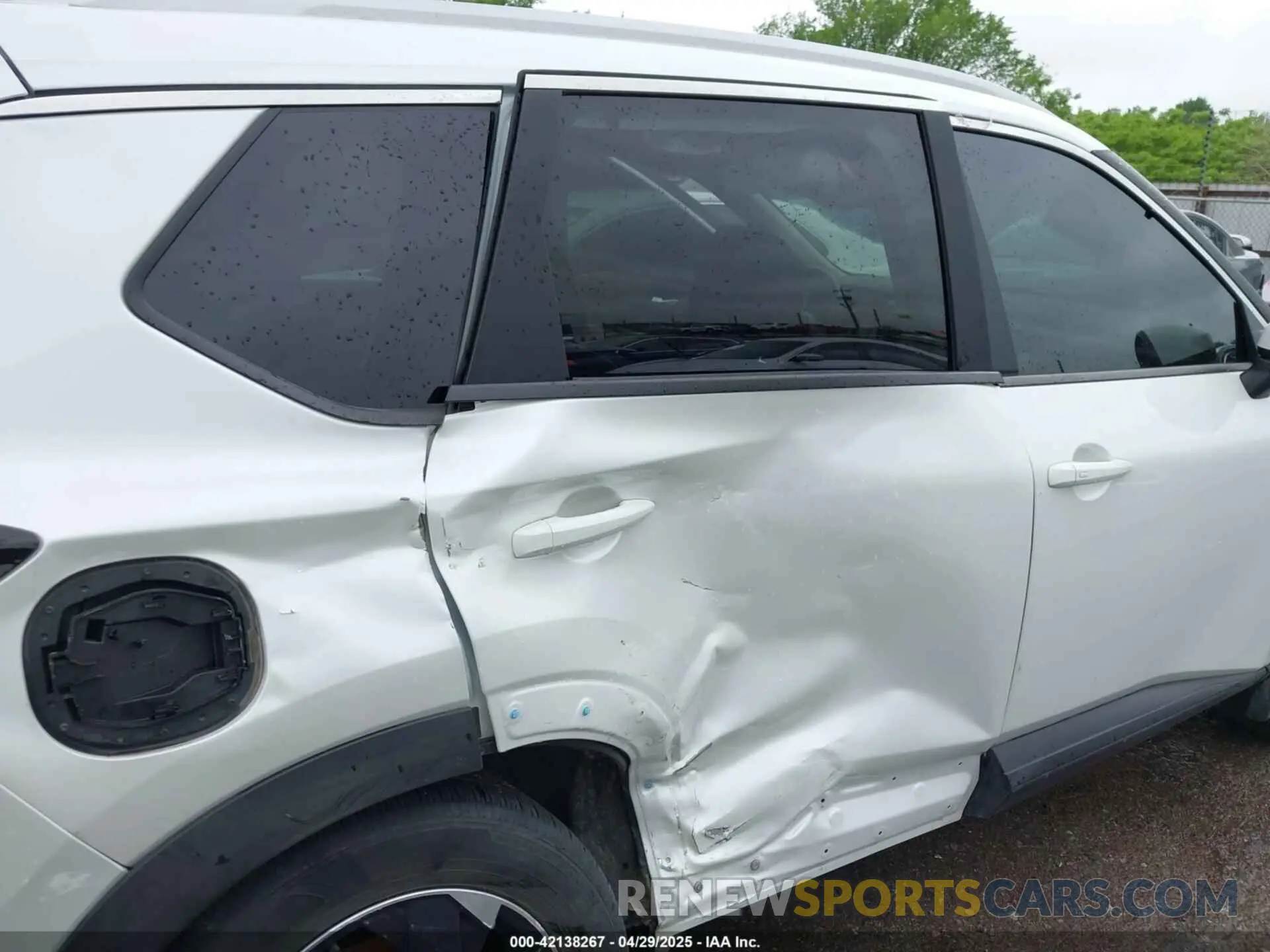 6 Photograph of a damaged car 5N1BT3BA8RC744847 NISSAN ROGUE 2024