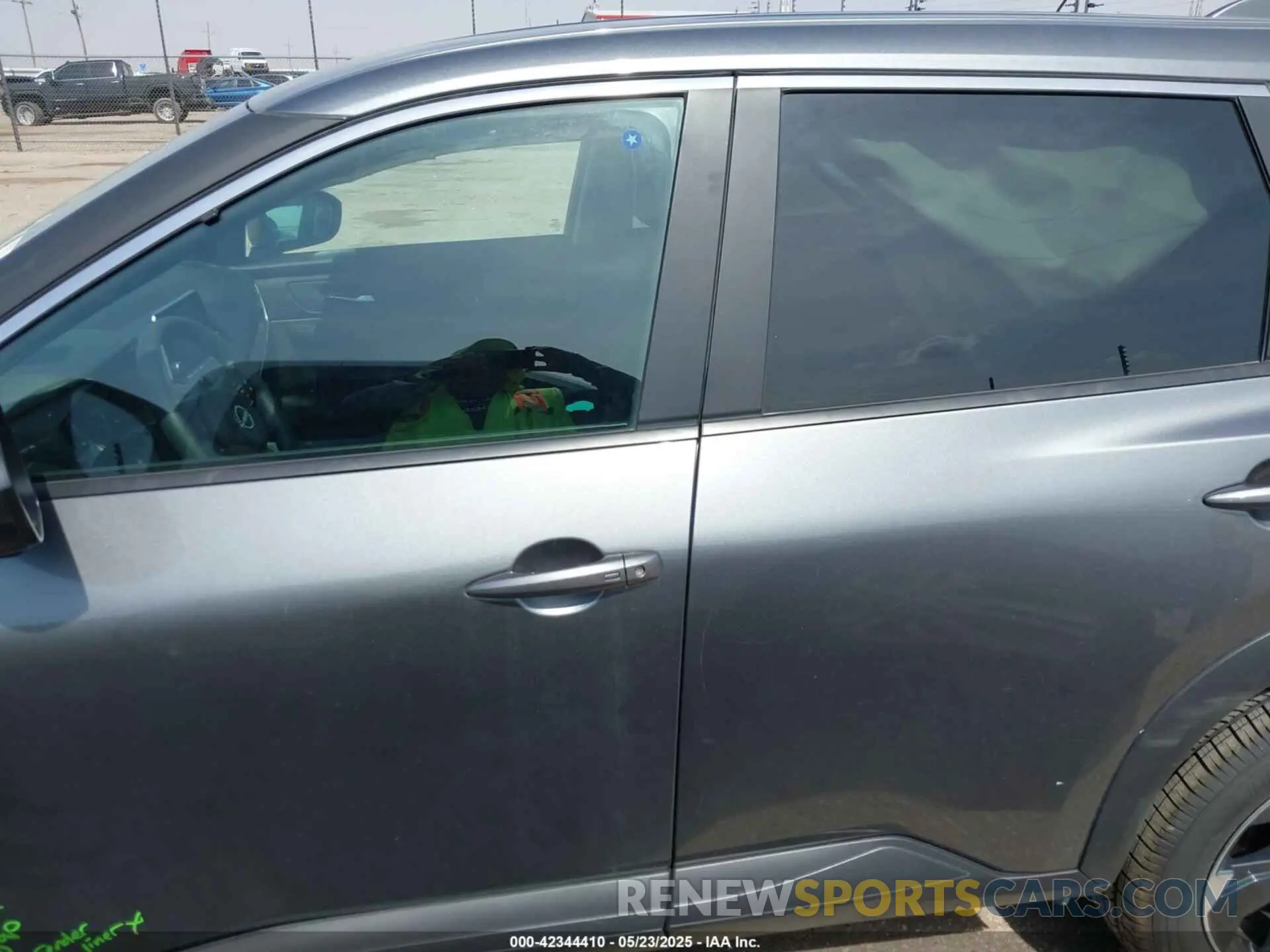 14 Photograph of a damaged car 5N1BT3BB1RC708927 NISSAN ROGUE 2024
