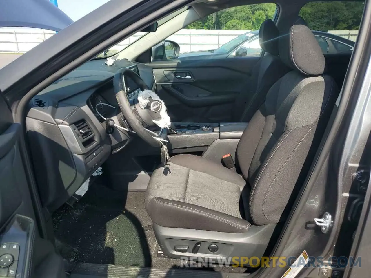 7 Photograph of a damaged car 5N1BT3BB1RC751051 NISSAN ROGUE 2024