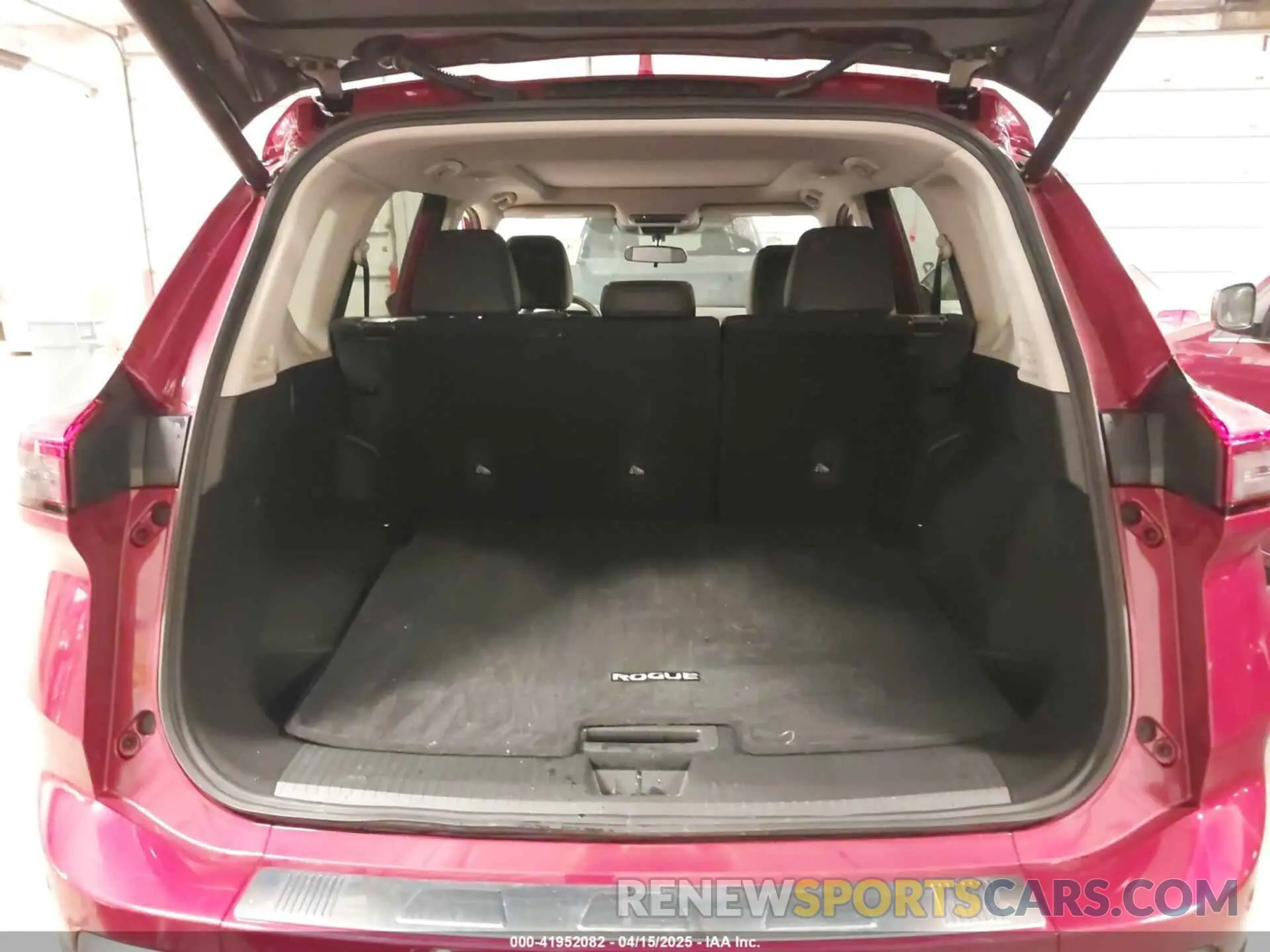 18 Photograph of a damaged car 5N1BT3BB1RC756234 NISSAN ROGUE 2024
