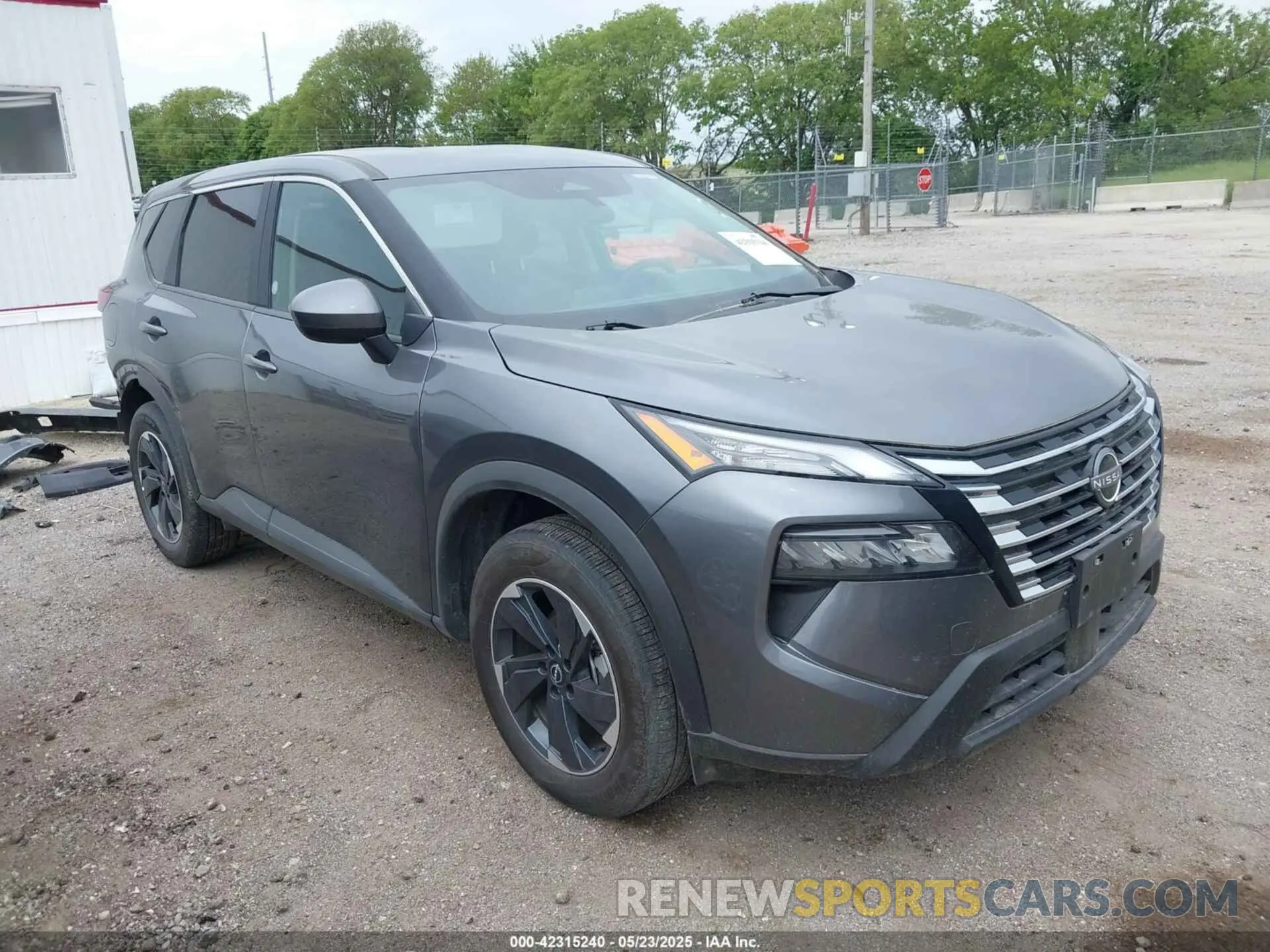 1 Photograph of a damaged car 5N1BT3BB3RC695923 NISSAN ROGUE 2024