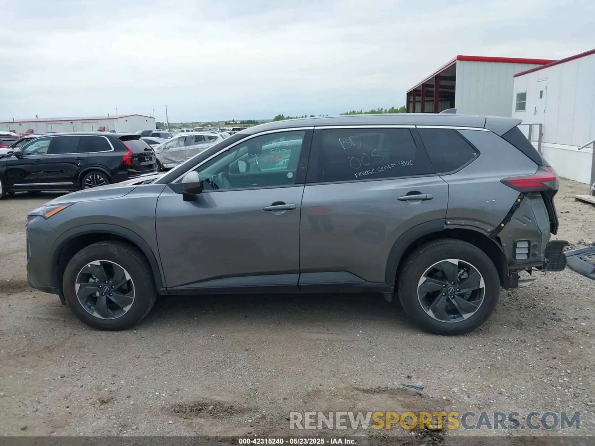 15 Photograph of a damaged car 5N1BT3BB3RC695923 NISSAN ROGUE 2024