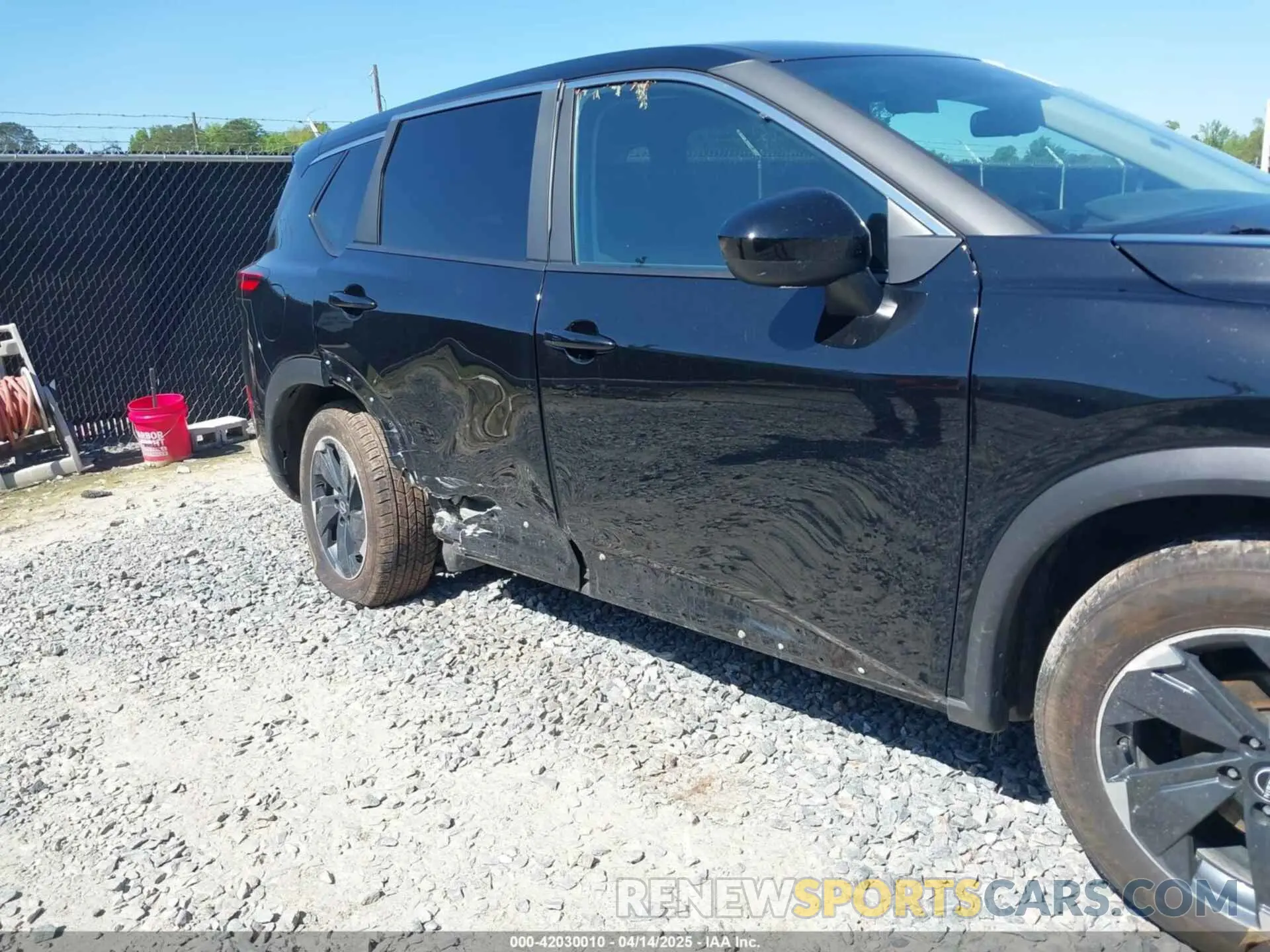 17 Photograph of a damaged car 5N1BT3BB3RC707679 NISSAN ROGUE 2024