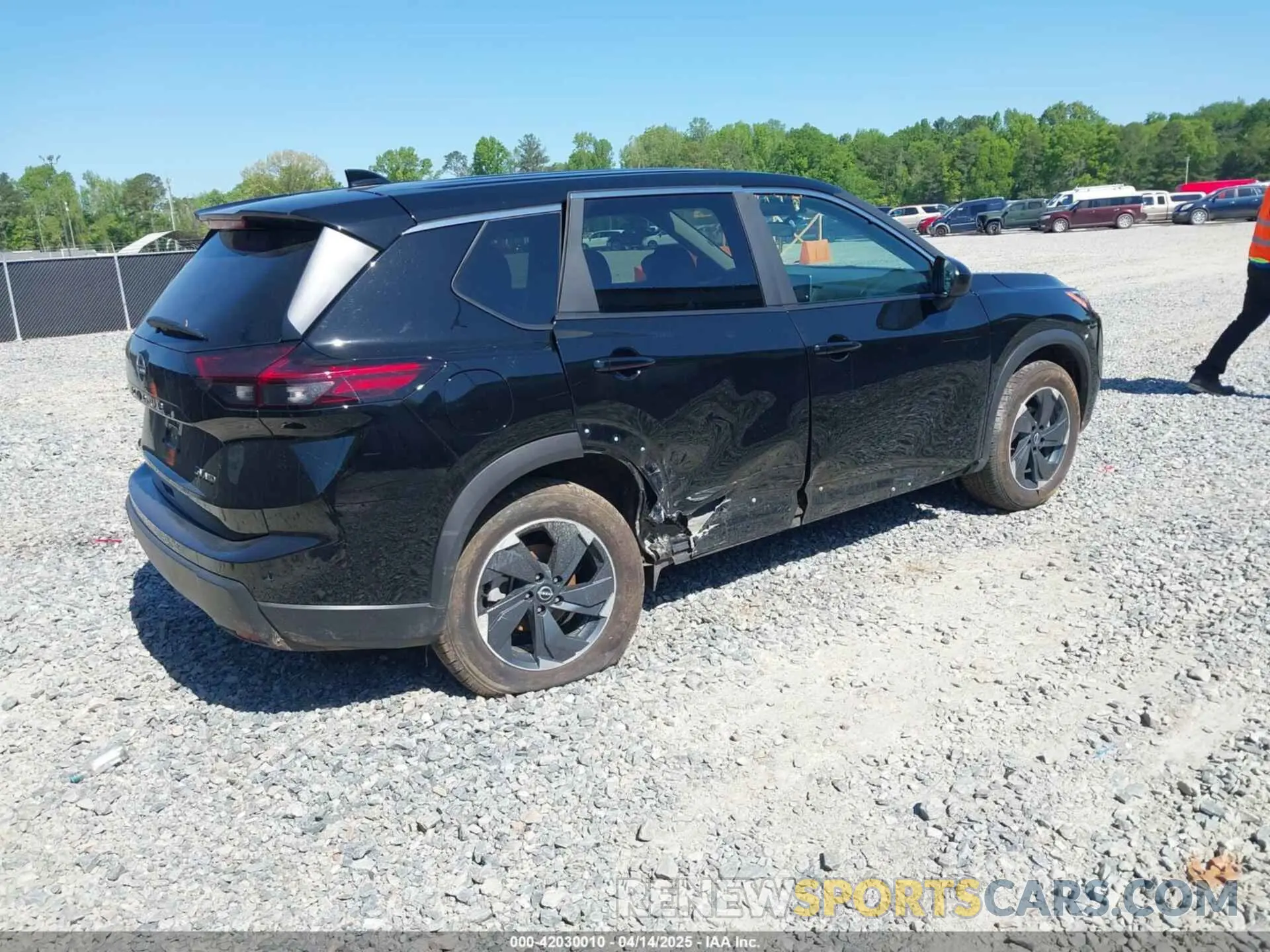4 Photograph of a damaged car 5N1BT3BB3RC707679 NISSAN ROGUE 2024