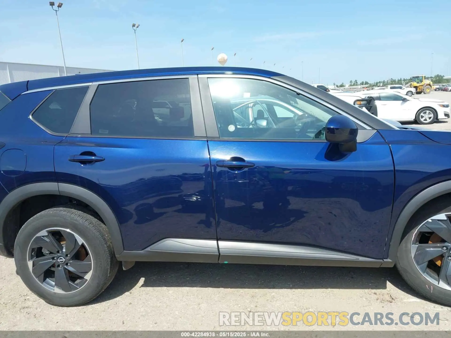13 Photograph of a damaged car 5N1BT3BB4RC691802 NISSAN ROGUE 2024