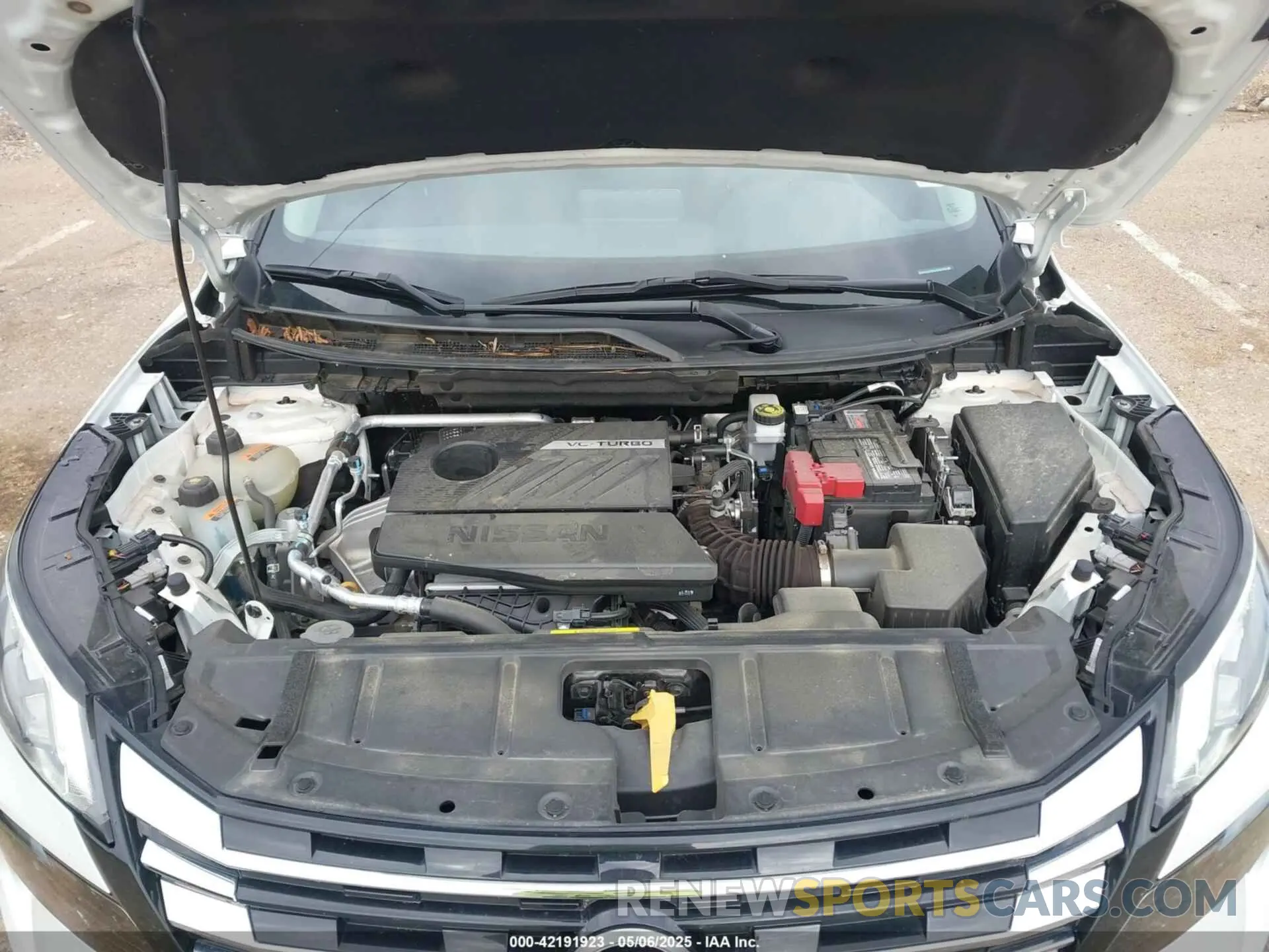 18 Photograph of a damaged car 5N1BT3BB4RC692397 NISSAN ROGUE 2024