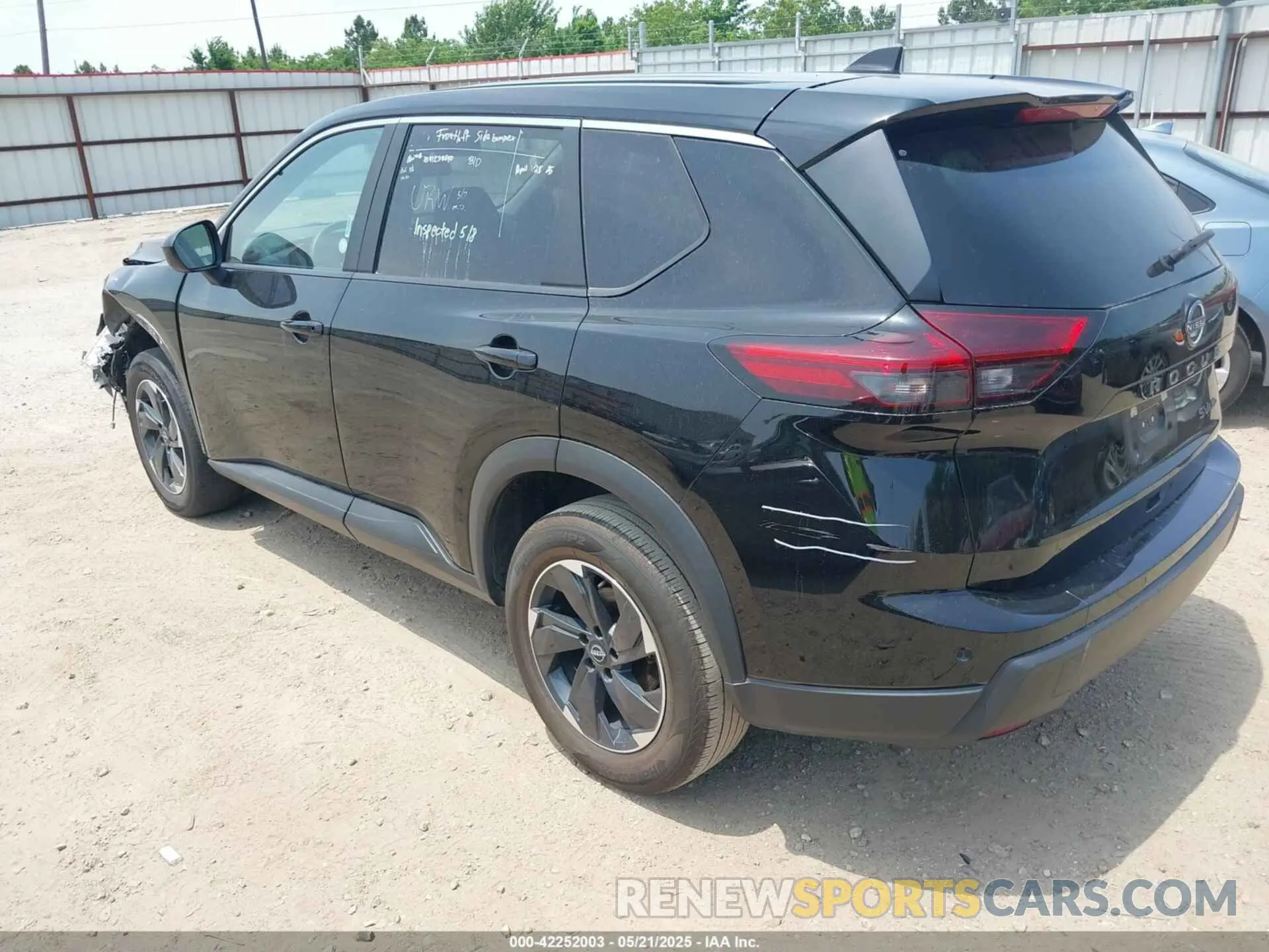 3 Photograph of a damaged car 5N1BT3BB5RC693316 NISSAN ROGUE 2024