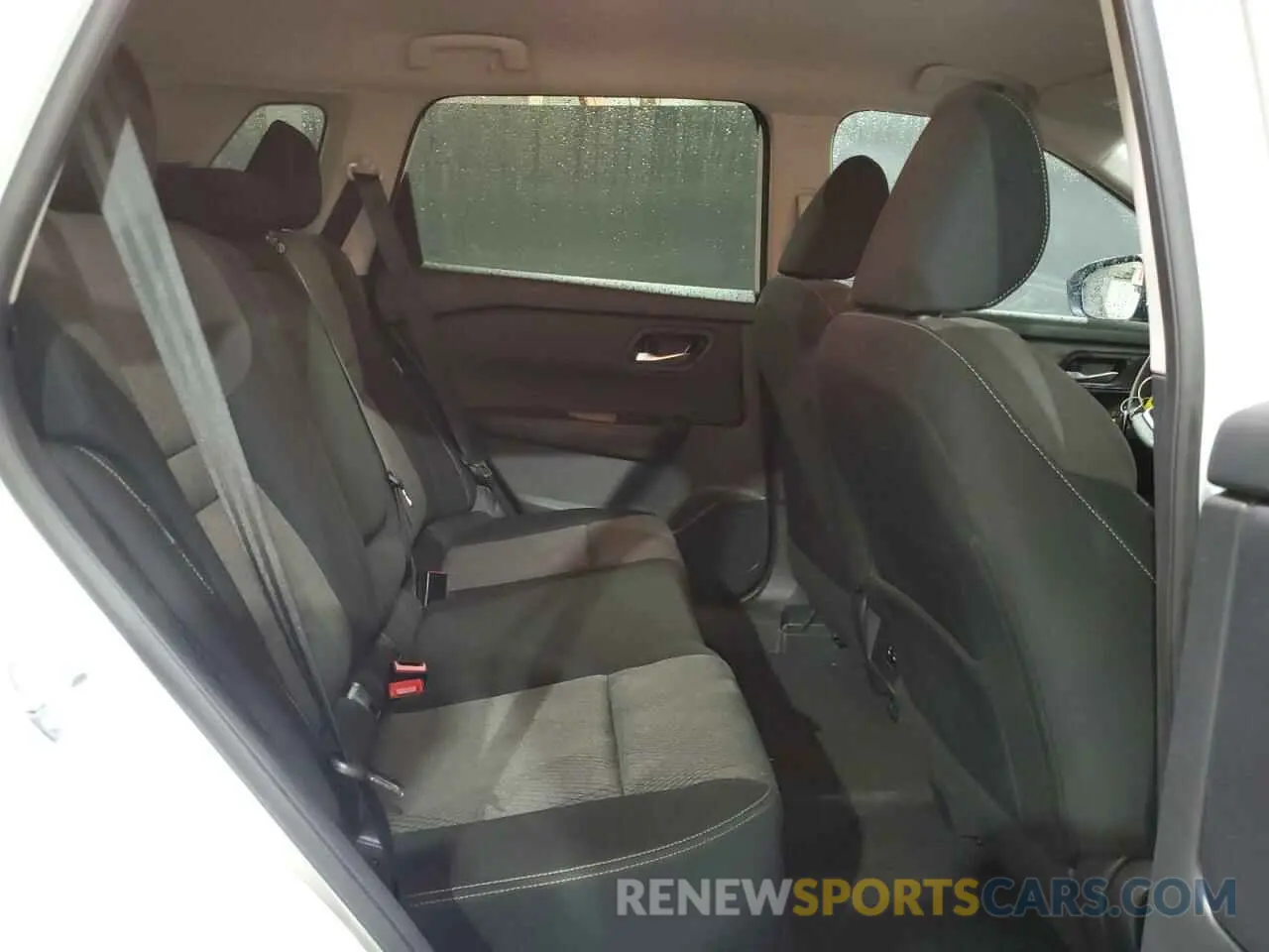 11 Photograph of a damaged car 5N1BT3BB6RC712794 NISSAN ROGUE 2024