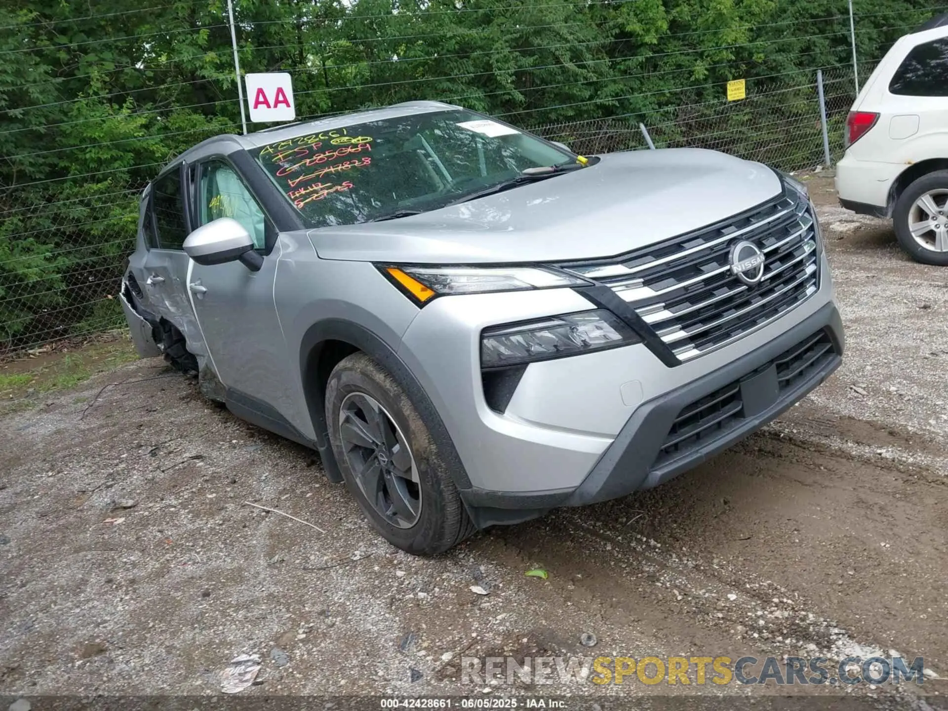 1 Photograph of a damaged car 5N1BT3BB7RC747828 NISSAN ROGUE 2024
