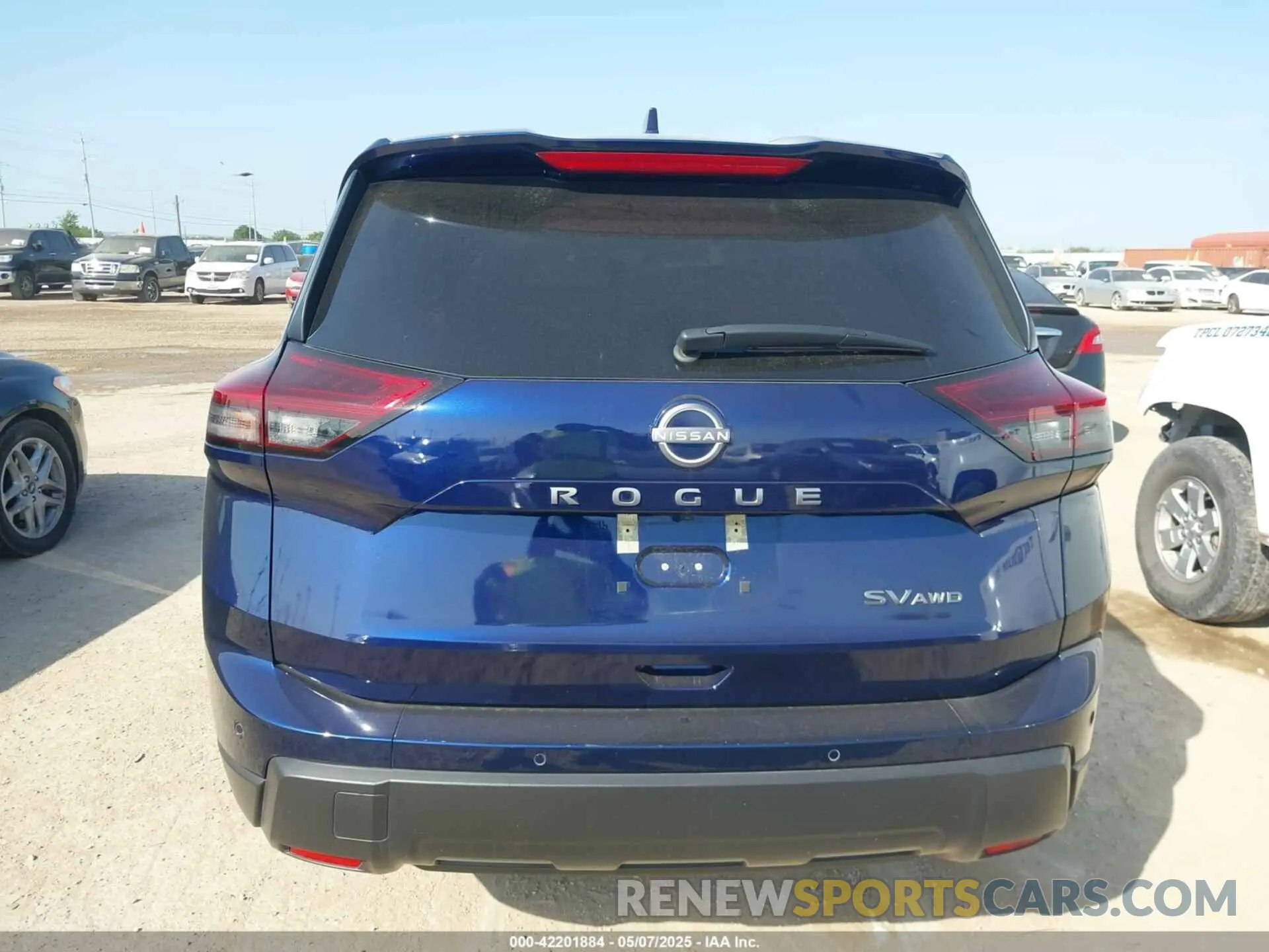 17 Photograph of a damaged car 5N1BT3BB8RC690538 NISSAN ROGUE 2024