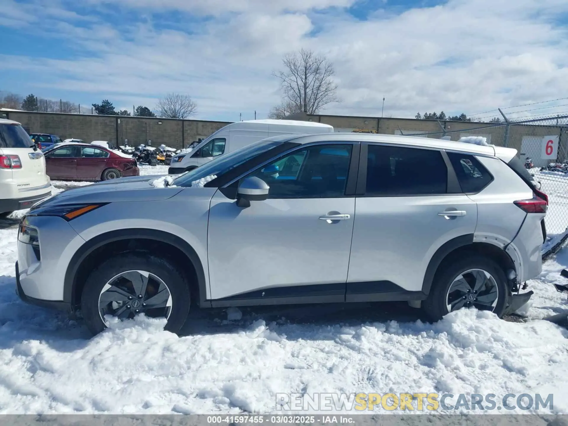 14 Photograph of a damaged car 5N1BT3BB8RC690765 NISSAN ROGUE 2024