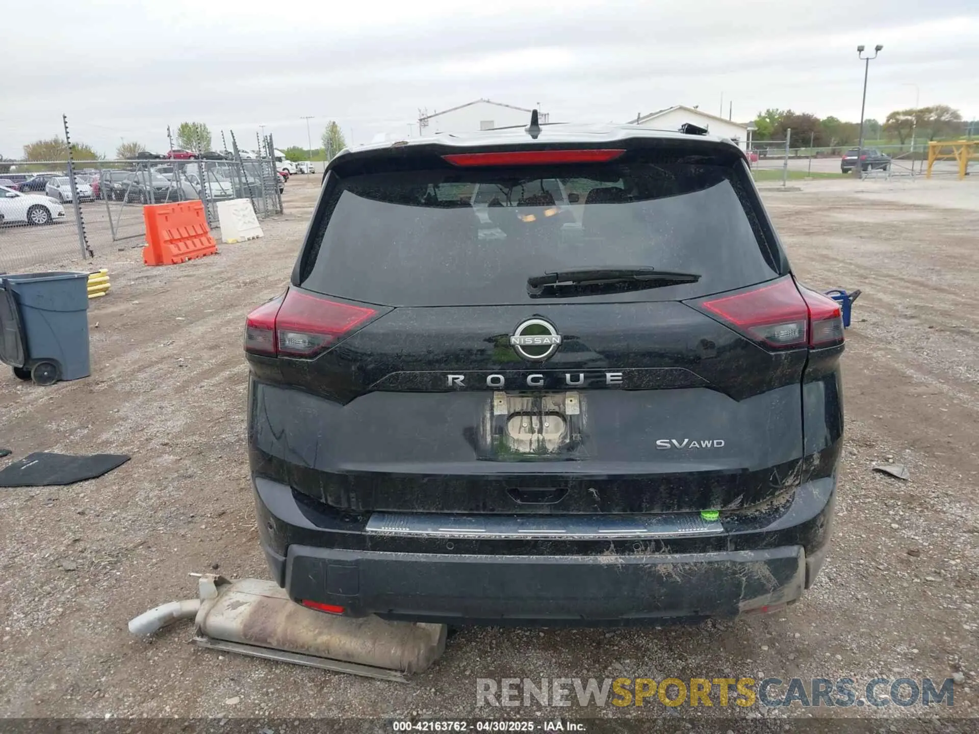 17 Photograph of a damaged car 5N1BT3BB9RC738547 NISSAN ROGUE 2024