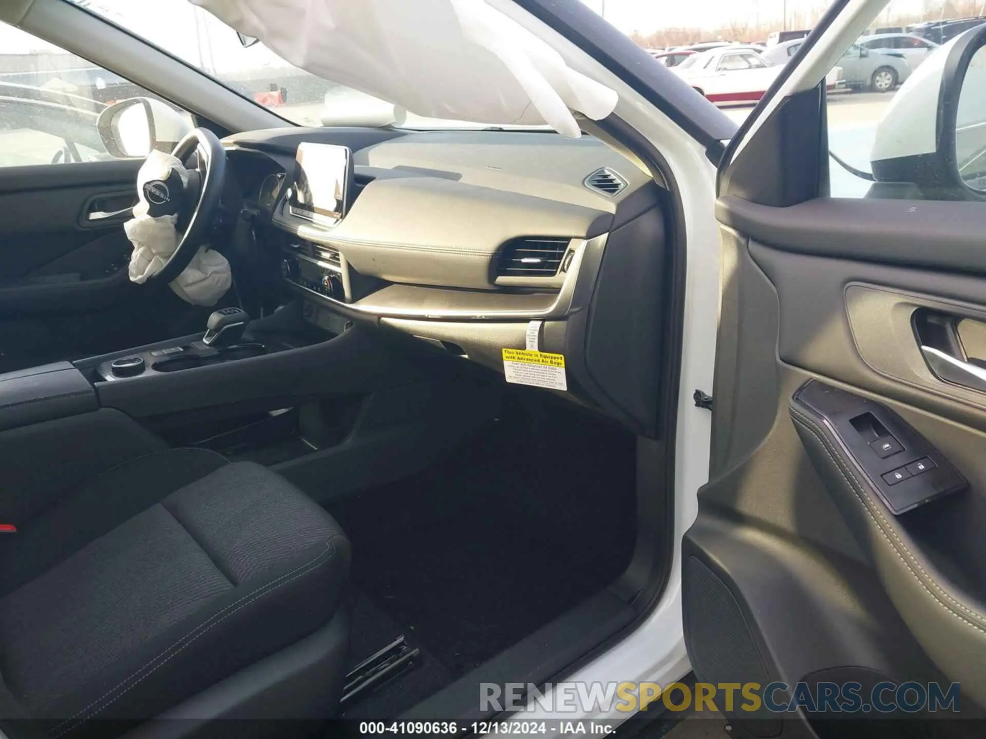 5 Photograph of a damaged car 5N1BT3BBXRC740596 NISSAN ROGUE 2024